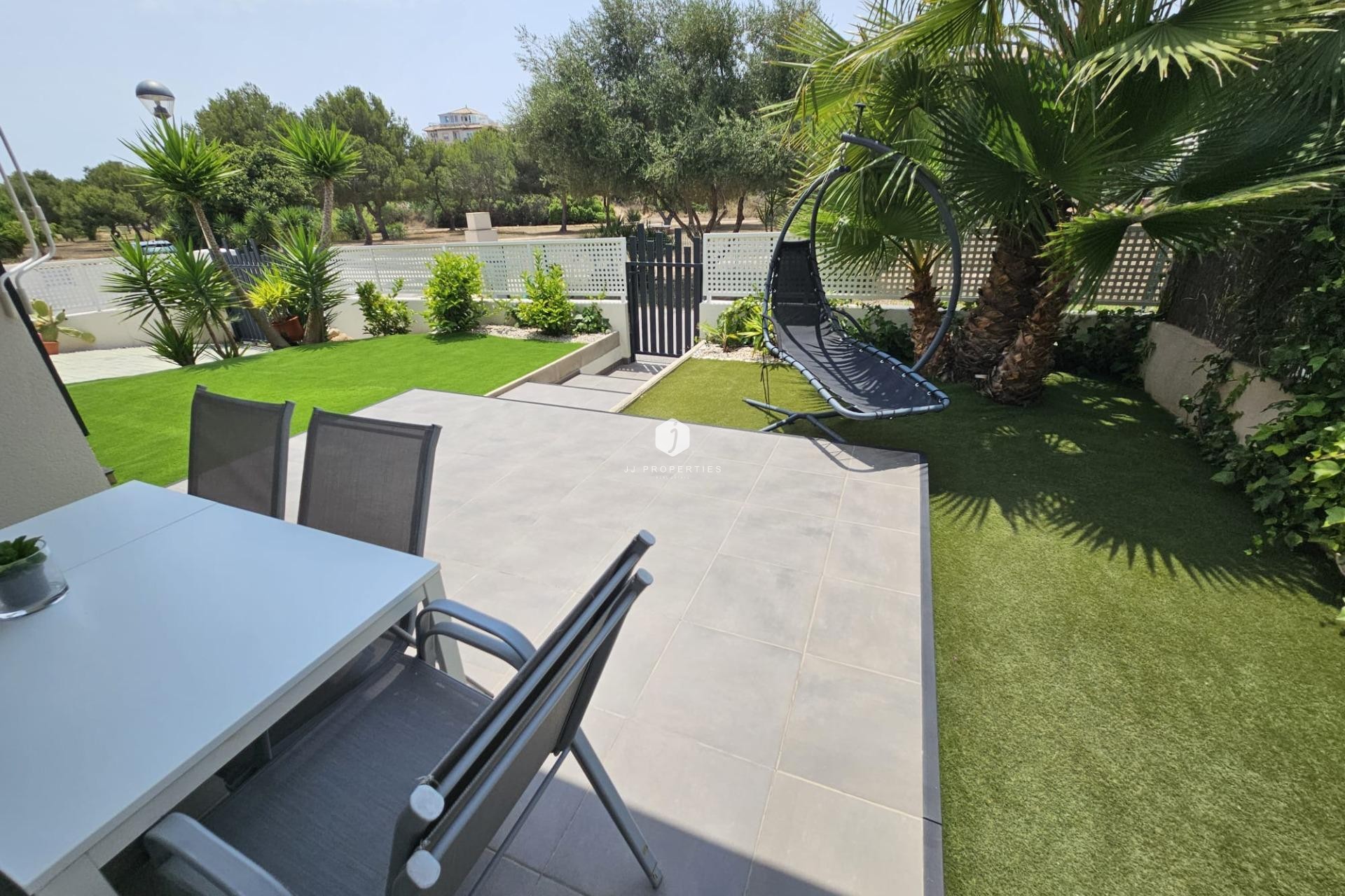 Z drugiej ręki - Villa -
Orihuela Costa - La Regia