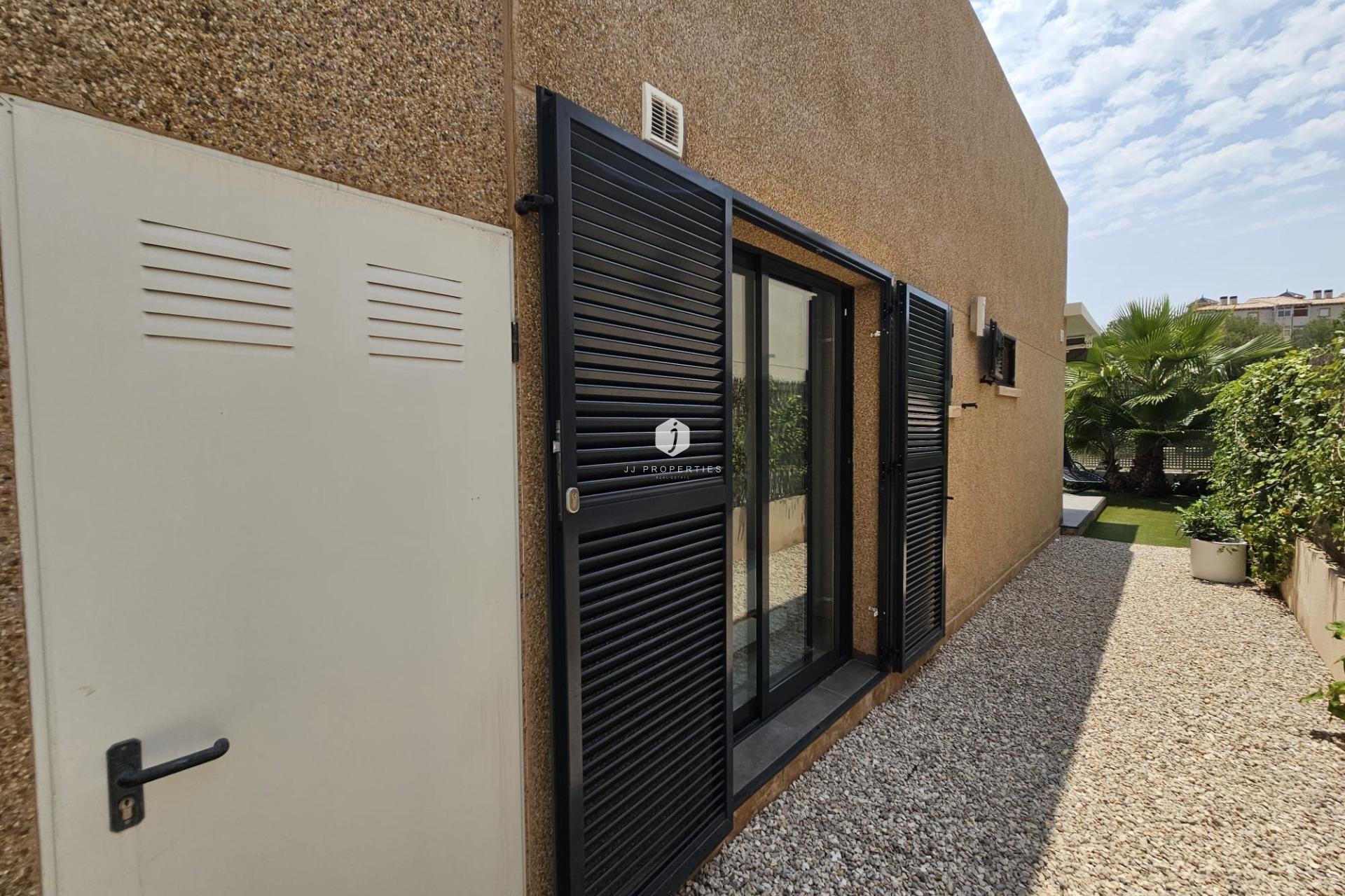 Z drugiej ręki - Villa -
Orihuela Costa - La Regia