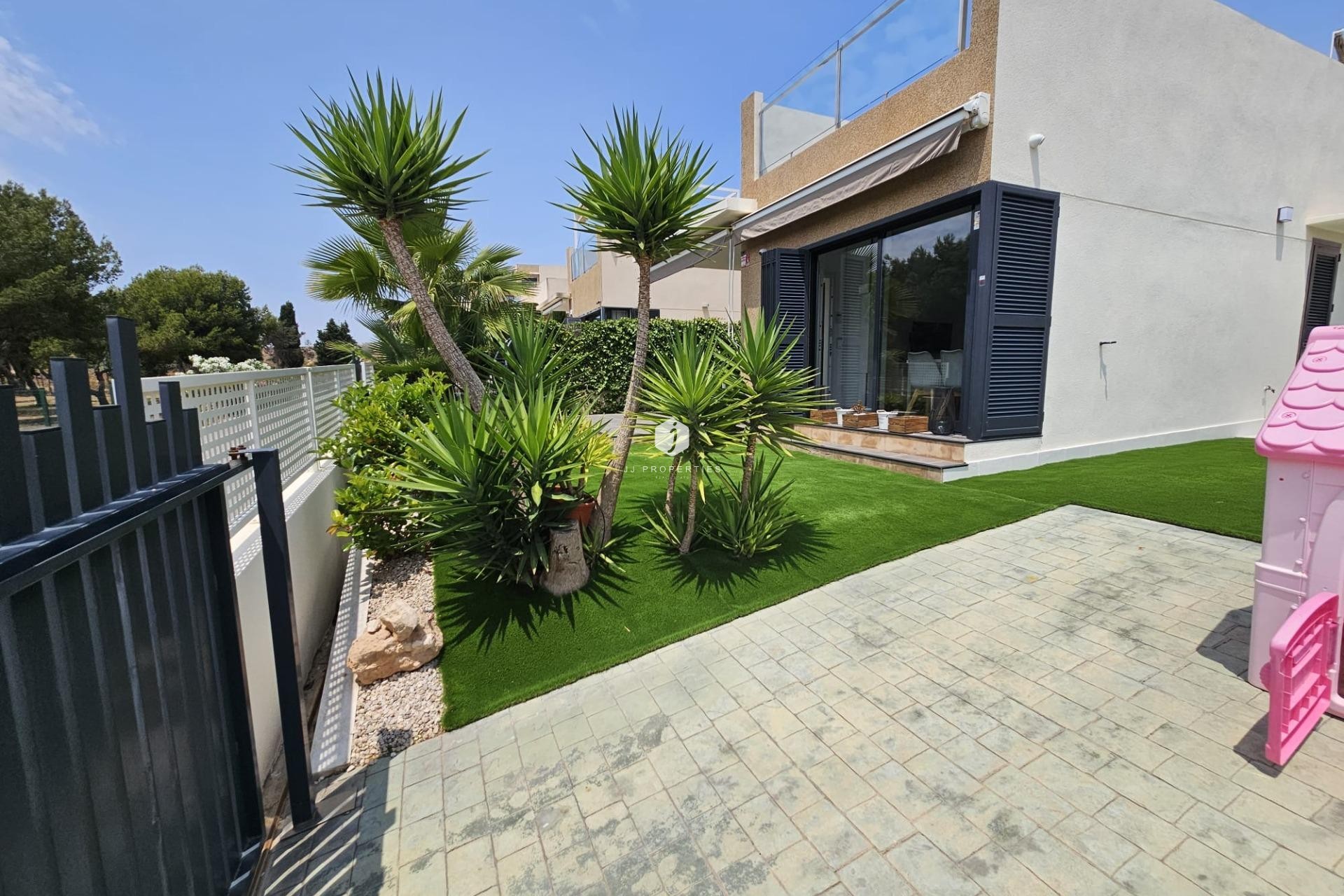 Z drugiej ręki - Villa -
Orihuela Costa - La Regia