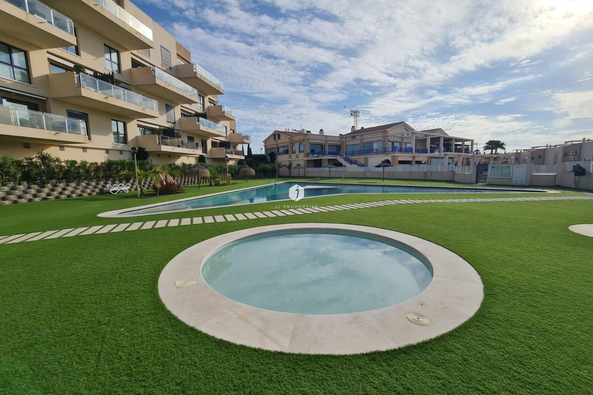 Z drugiej ręki - Villa -
Orihuela Costa - La Regia