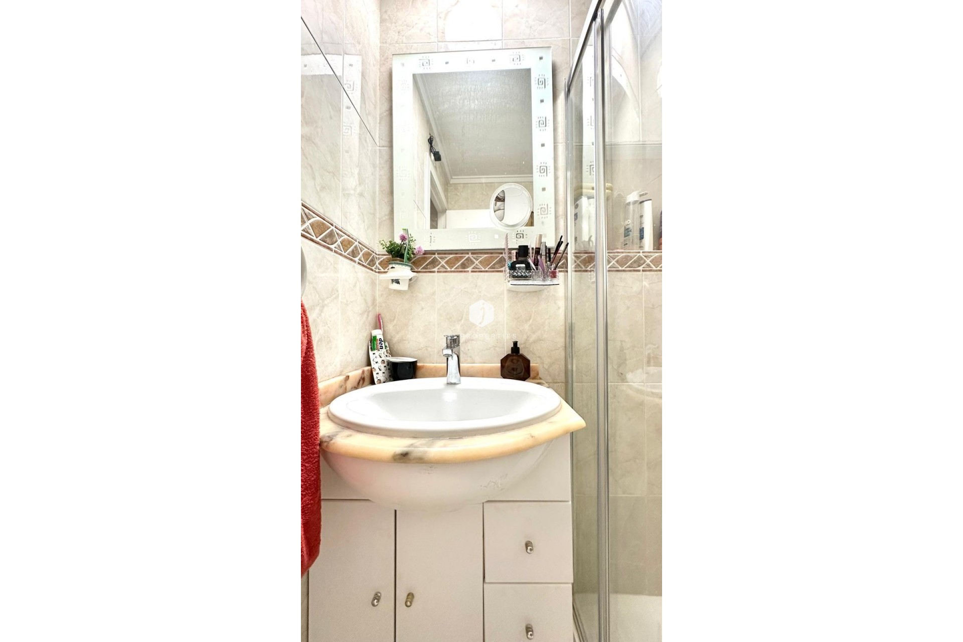 Z drugiej ręki - Villa -
Orihuela Costa - La Regia