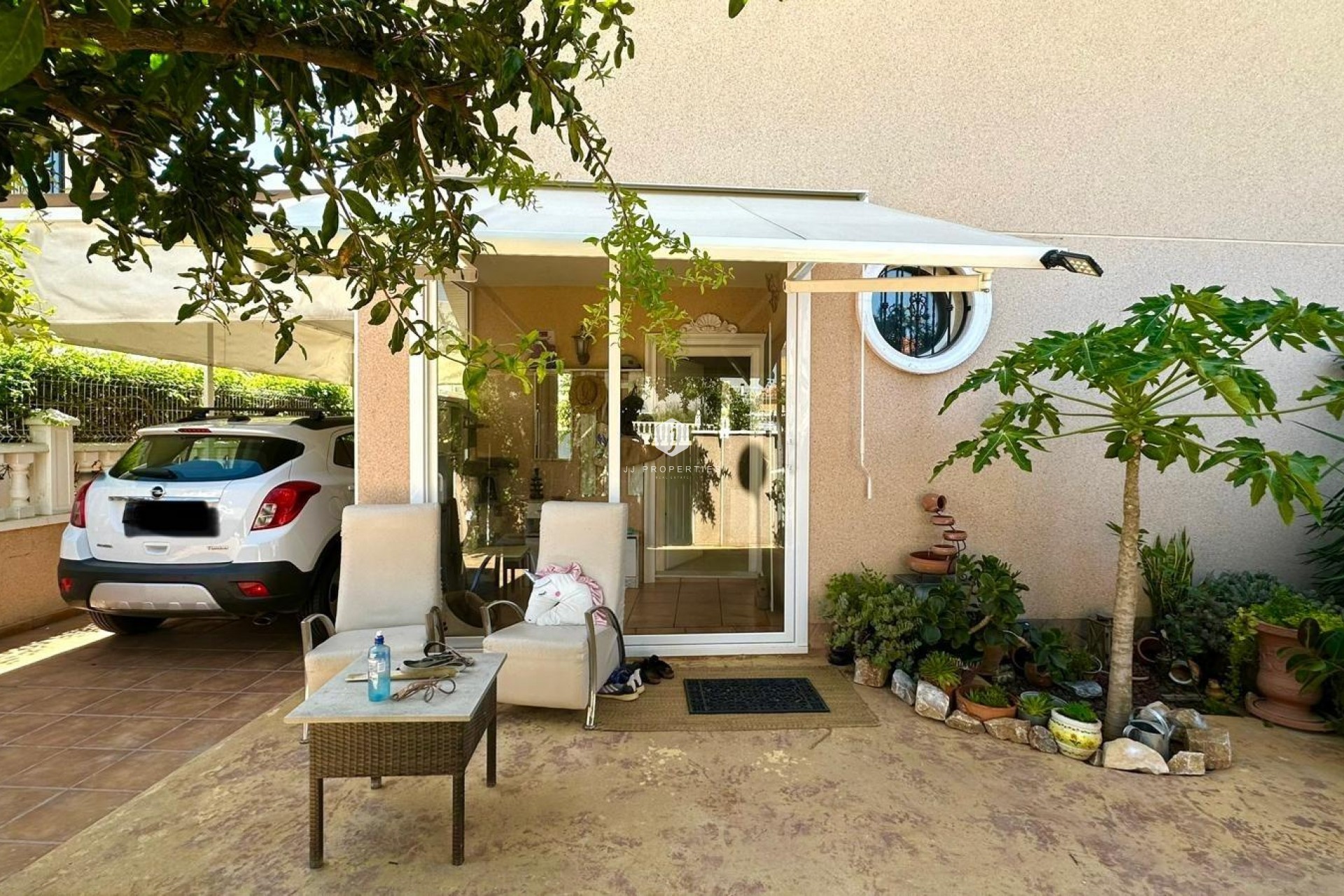 Z drugiej ręki - Villa -
Orihuela Costa - La Regia