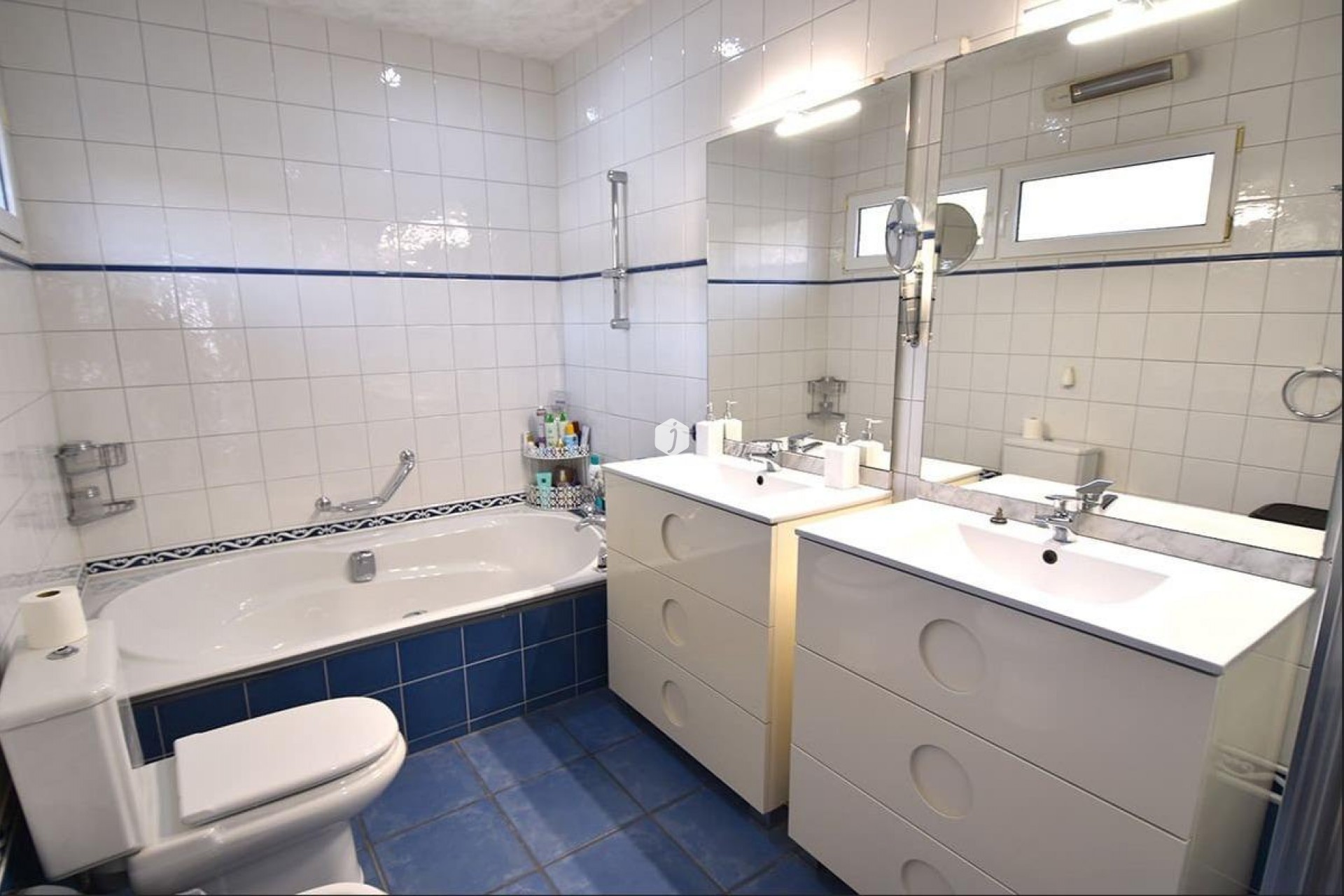 Z drugiej ręki - Villa -
Orihuela Costa - La Zenia