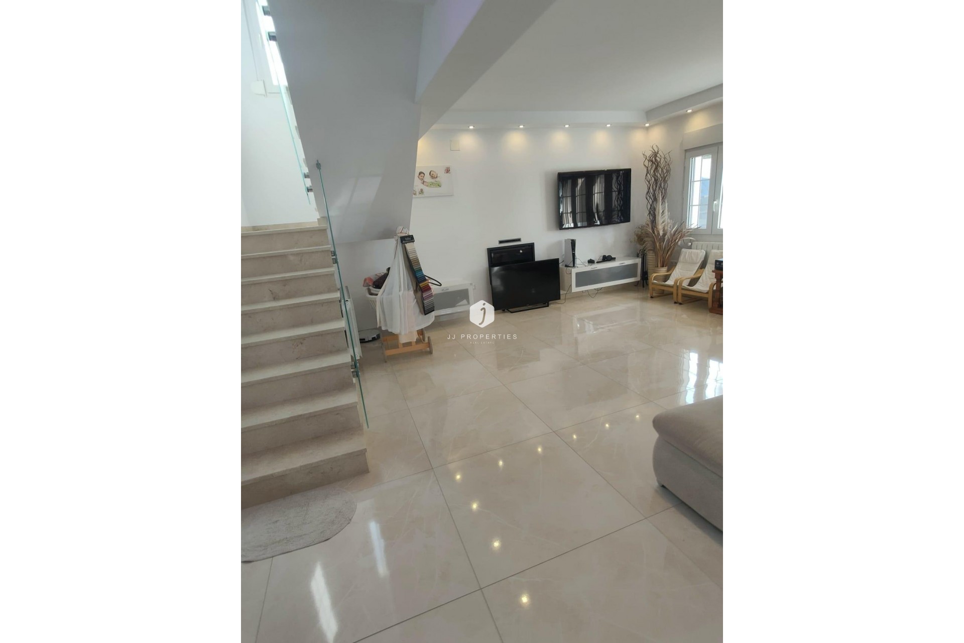 Z drugiej ręki - Villa -
Orihuela Costa - La Zenia