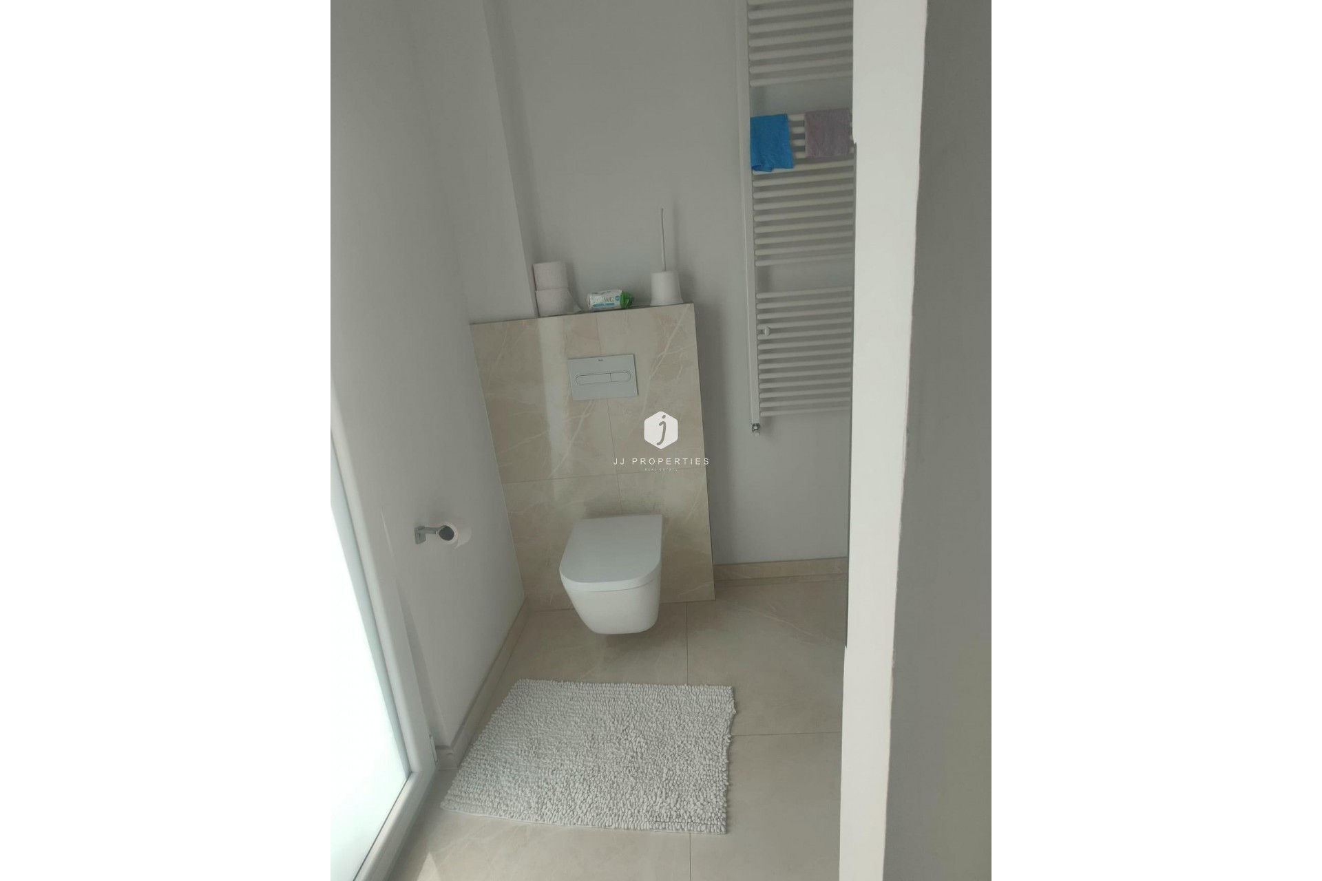 Z drugiej ręki - Villa -
Orihuela Costa - La Zenia