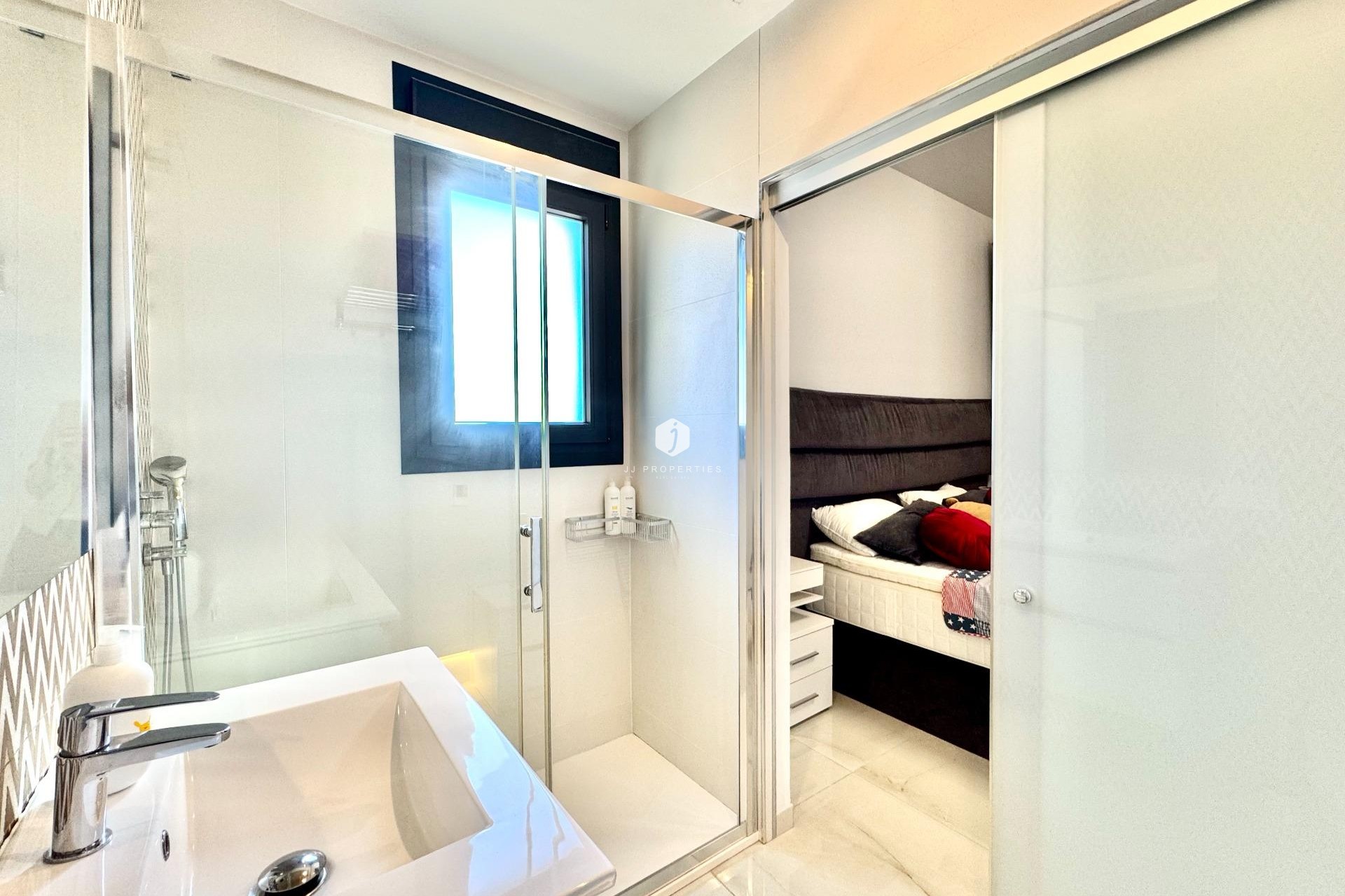 Z drugiej ręki - Villa -
Orihuela Costa - Lomas de Cabo Roig