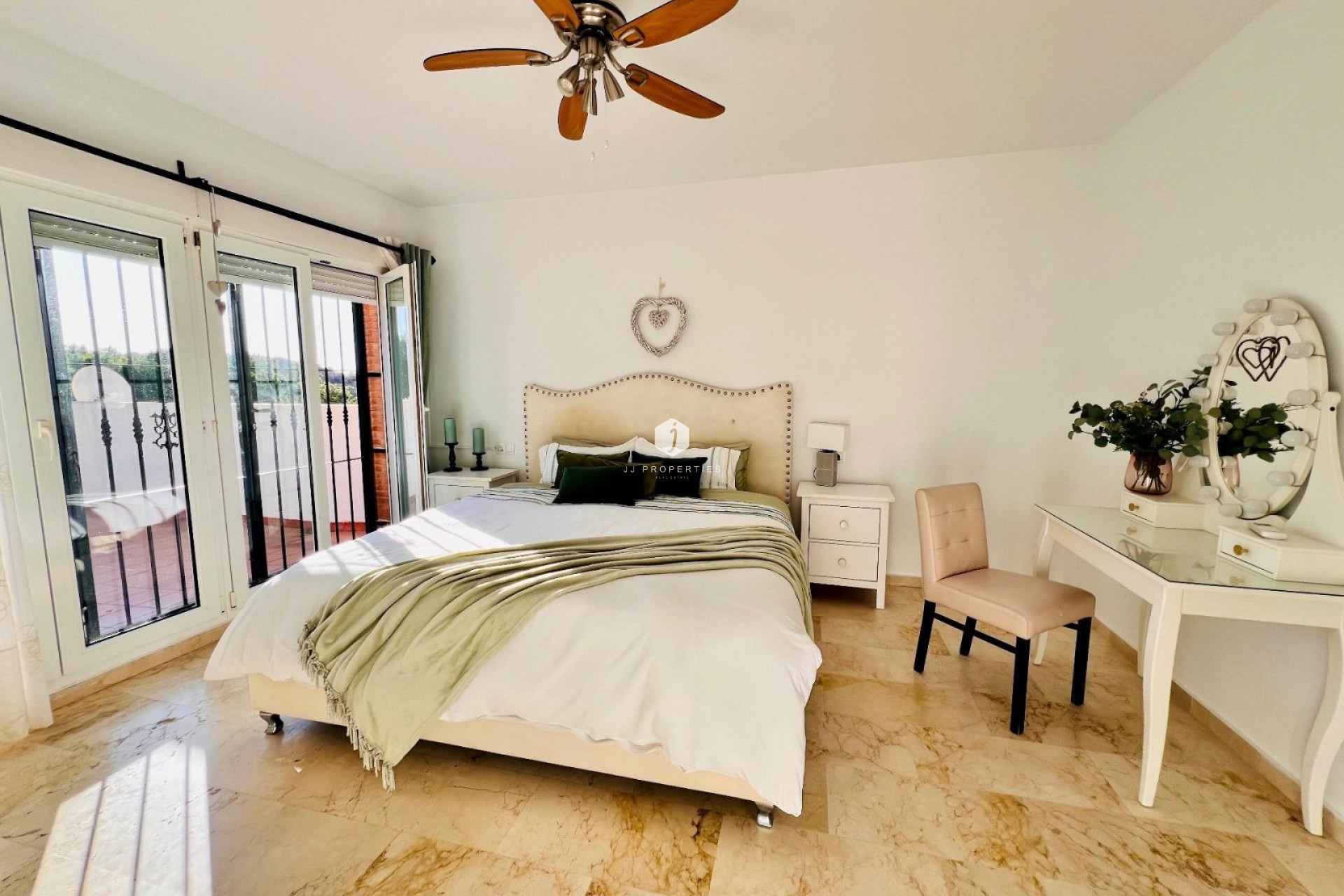 Z drugiej ręki - Villa -
Orihuela Costa - Lomas De Campoamor-las Ramblas