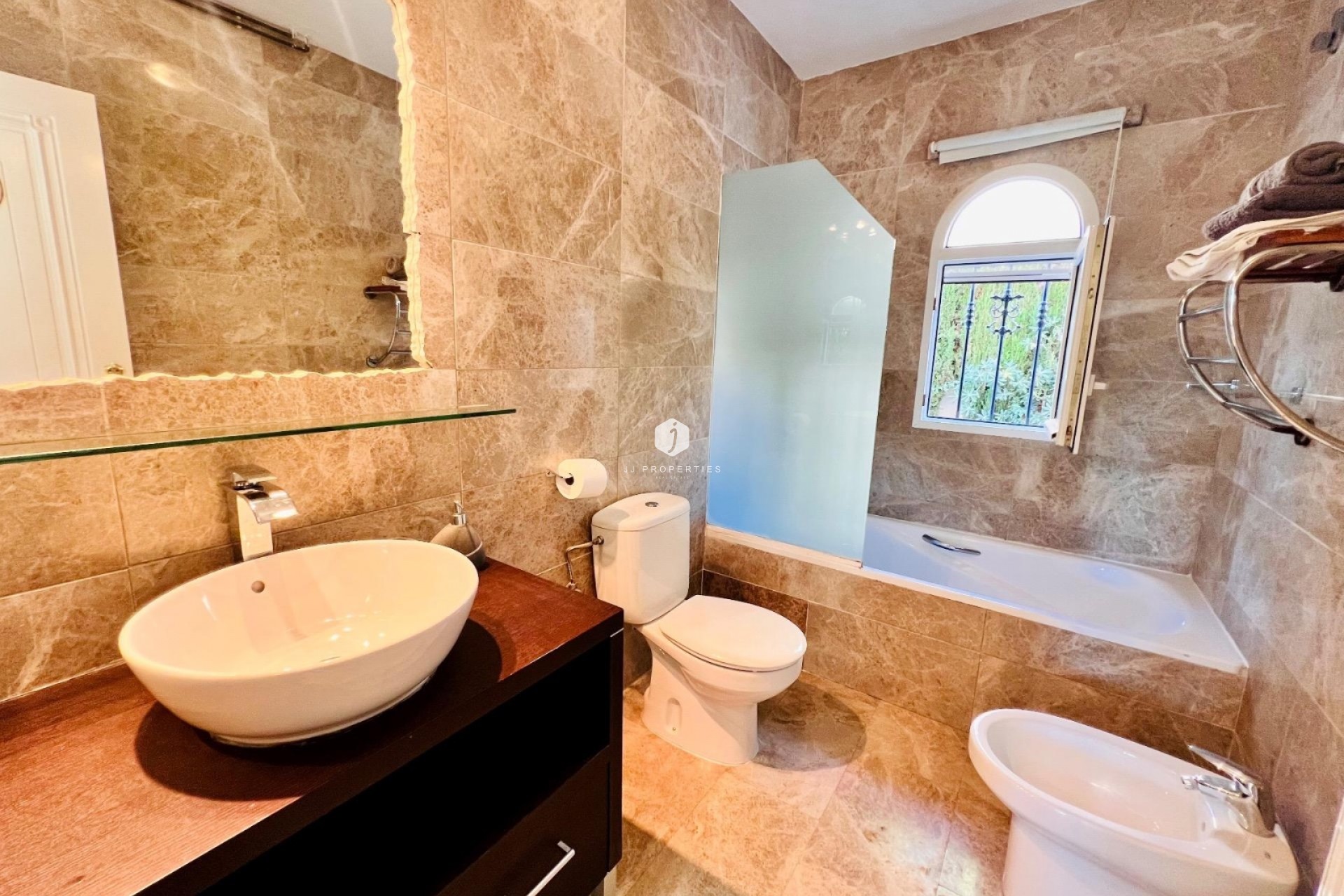 Z drugiej ręki - Villa -
Orihuela Costa - Lomas De Campoamor-las Ramblas