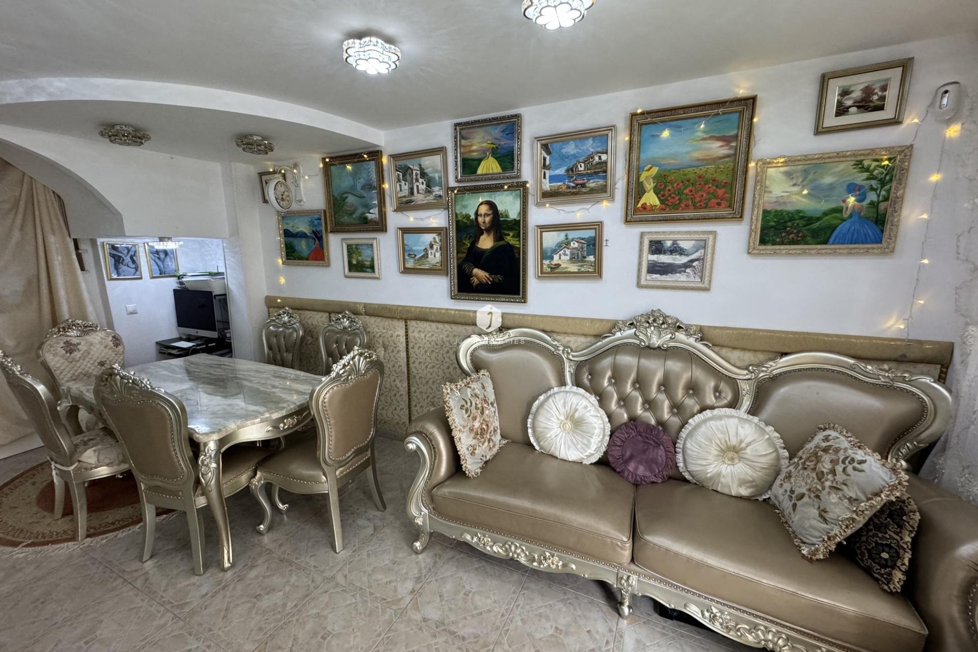 Z drugiej ręki - Villa -
Orihuela Costa - Los Dolses