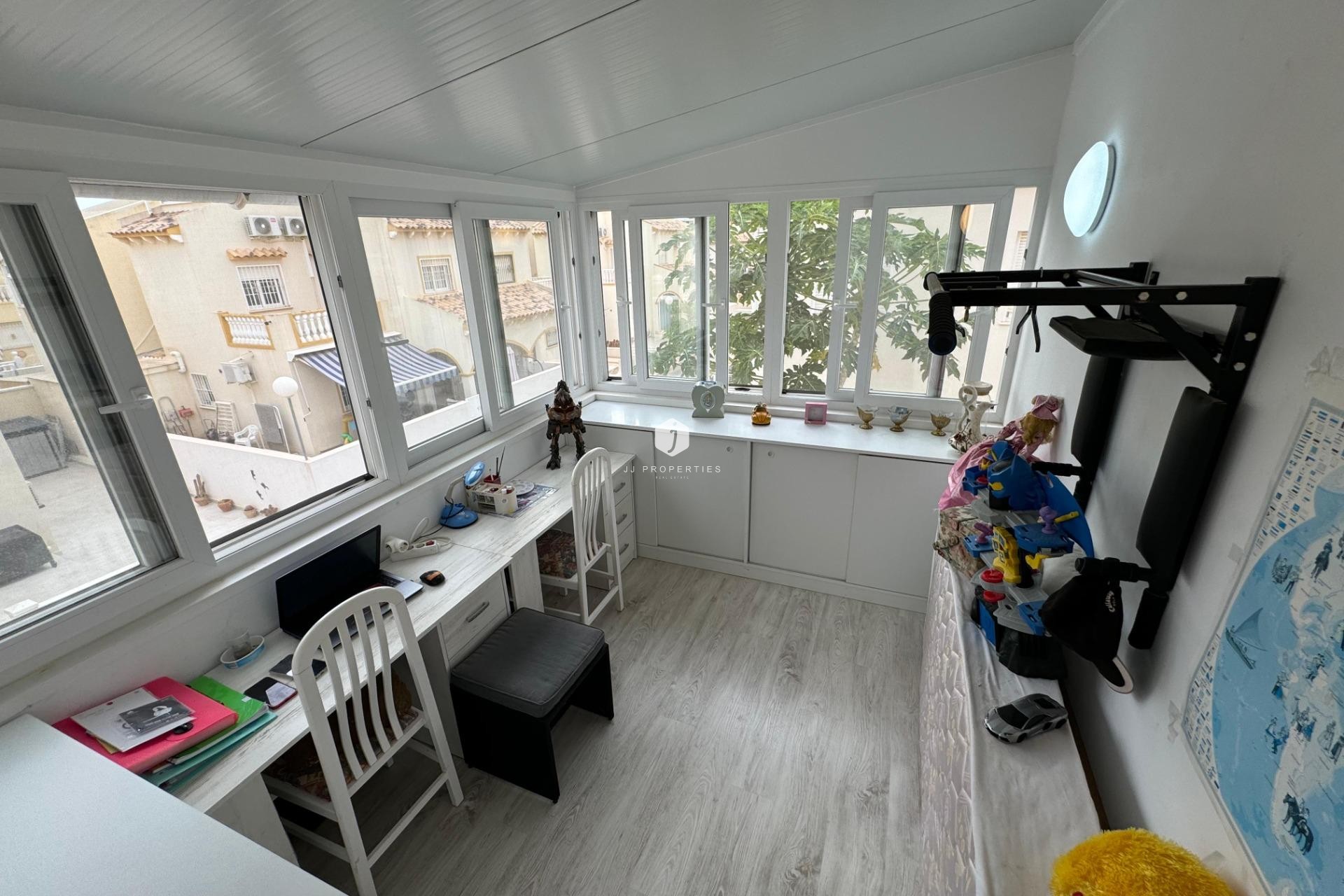 Z drugiej ręki - Villa -
Orihuela Costa - Los Dolses