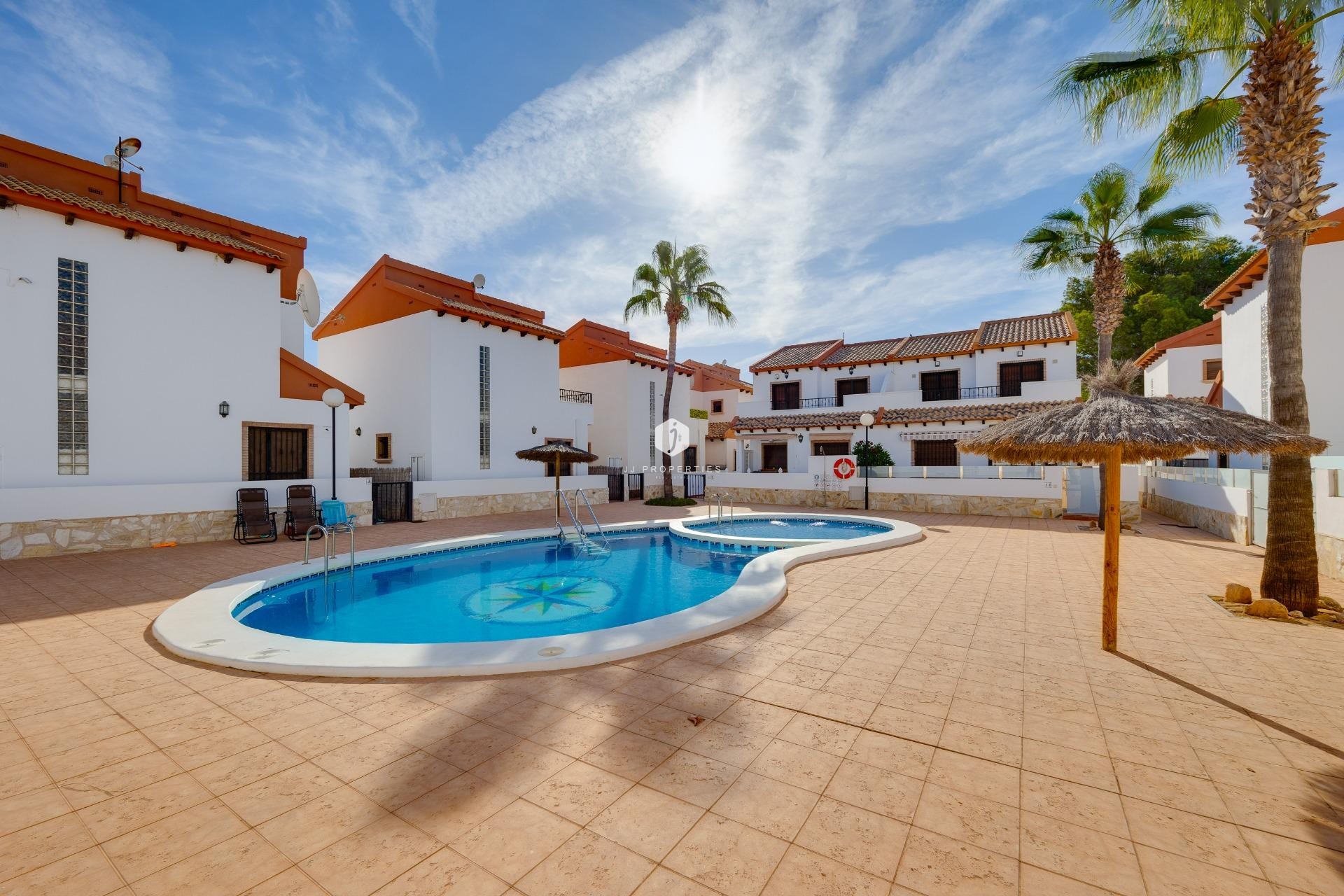 Z drugiej ręki - Villa -
Orihuela Costa - PAU 8
