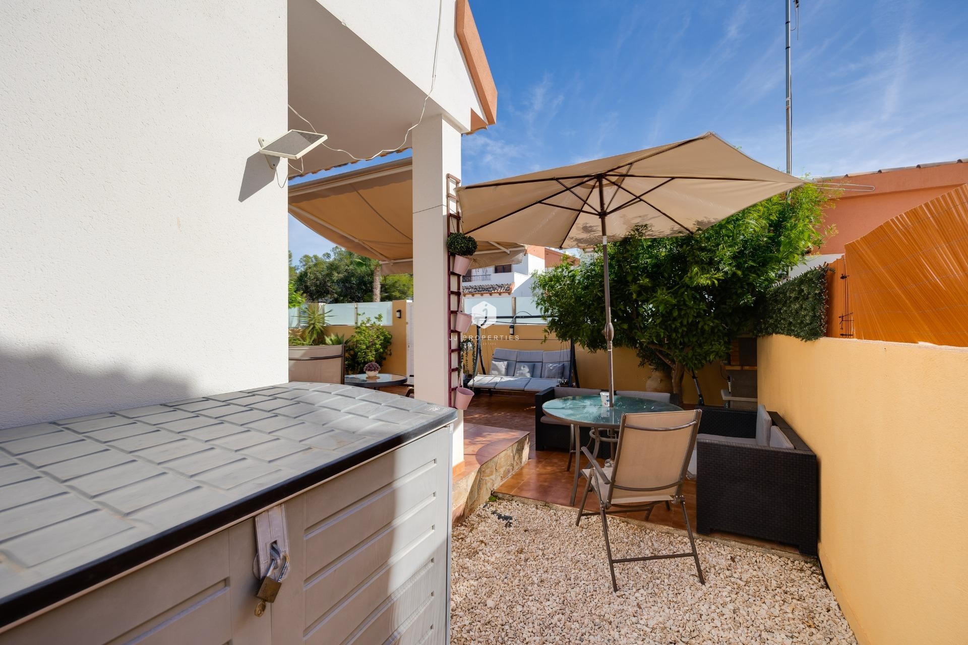 Z drugiej ręki - Villa -
Orihuela Costa - PAU 8