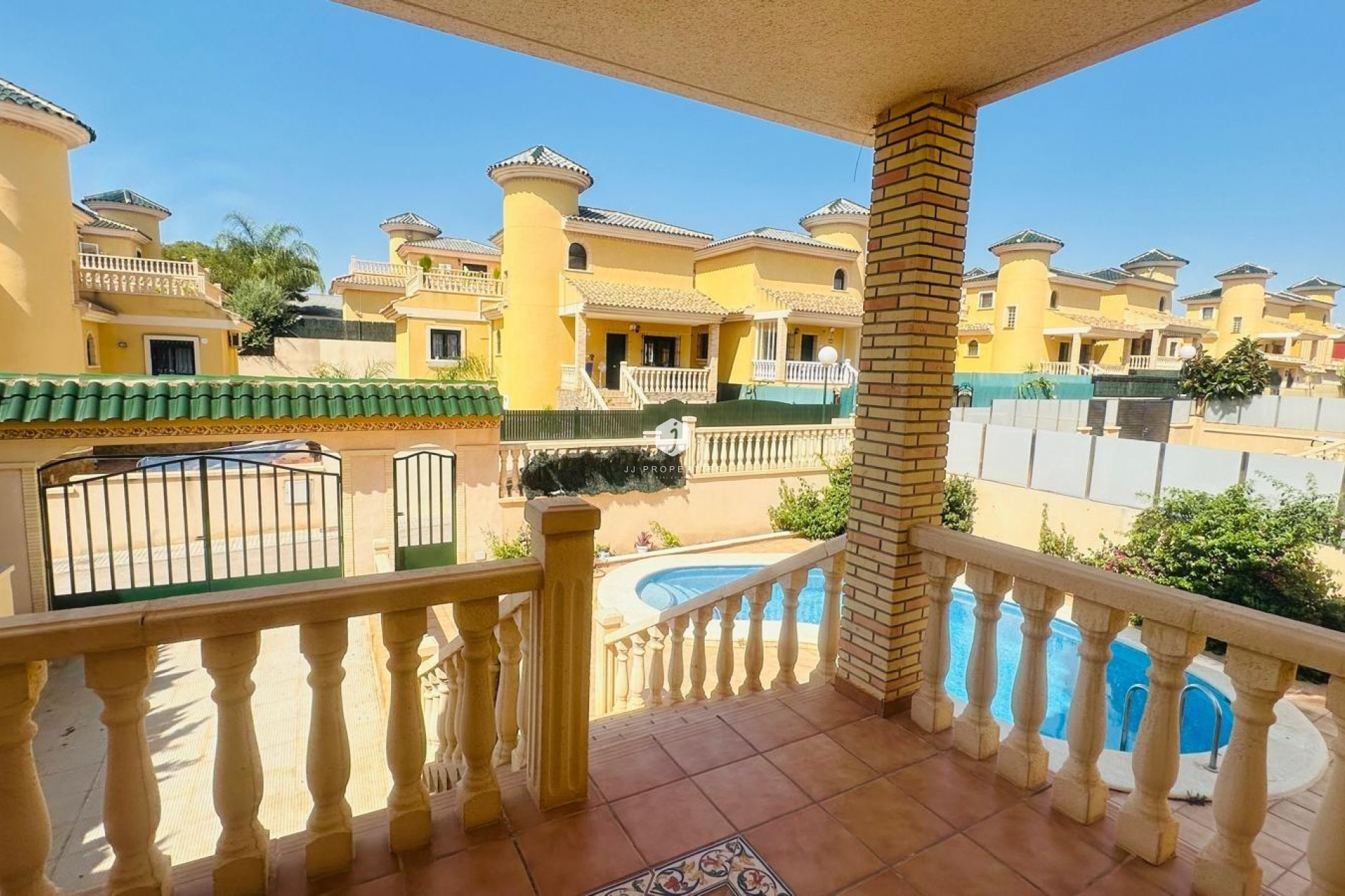 Z drugiej ręki - Villa -
Orihuela Costa - PAU 8