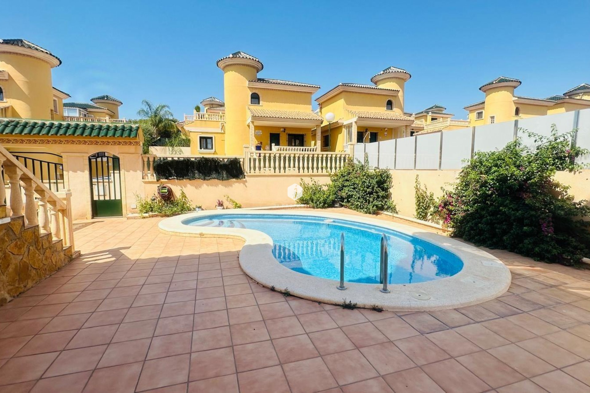 Z drugiej ręki - Villa -
Orihuela Costa - PAU 8