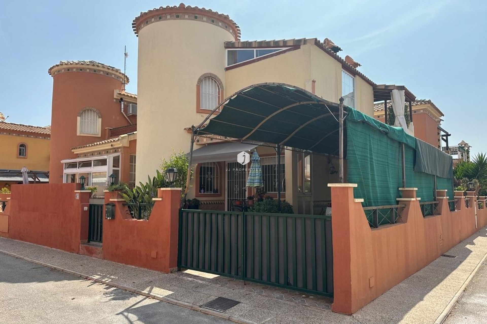 Z drugiej ręki - Villa -
Orihuela Costa - Playa Flamenca