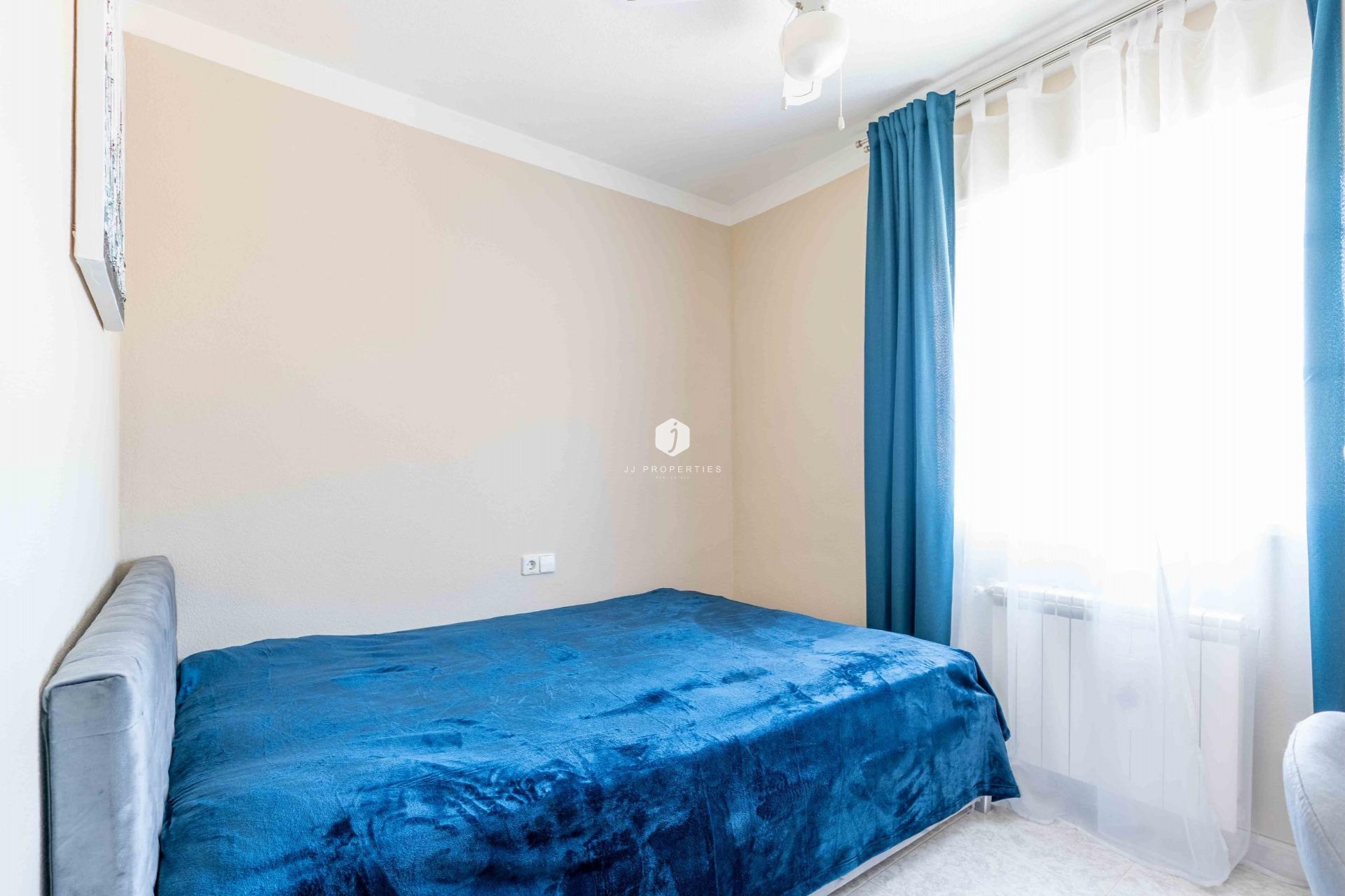 Z drugiej ręki - Villa -
Orihuela Costa - Punta Prima