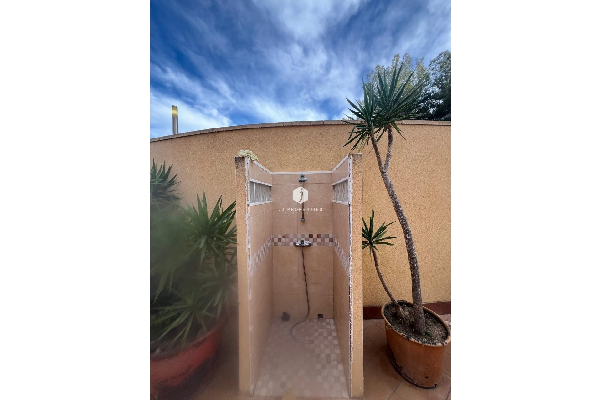 Z drugiej ręki - Villa -
Orihuela Costa - Villamartín-las Filipinas