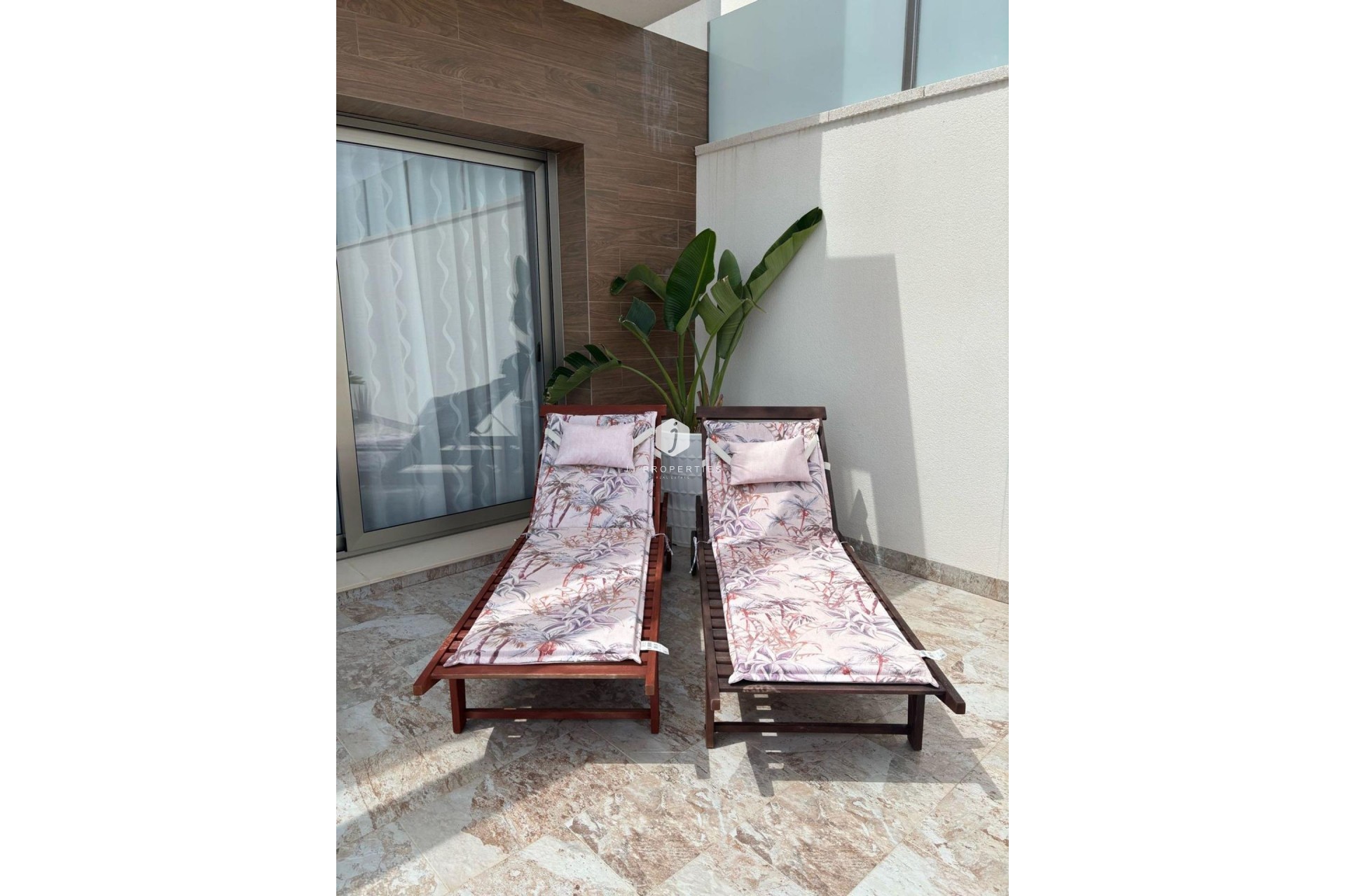 Z drugiej ręki - Villa -
Orihuela Costa - Villamartín-las Filipinas