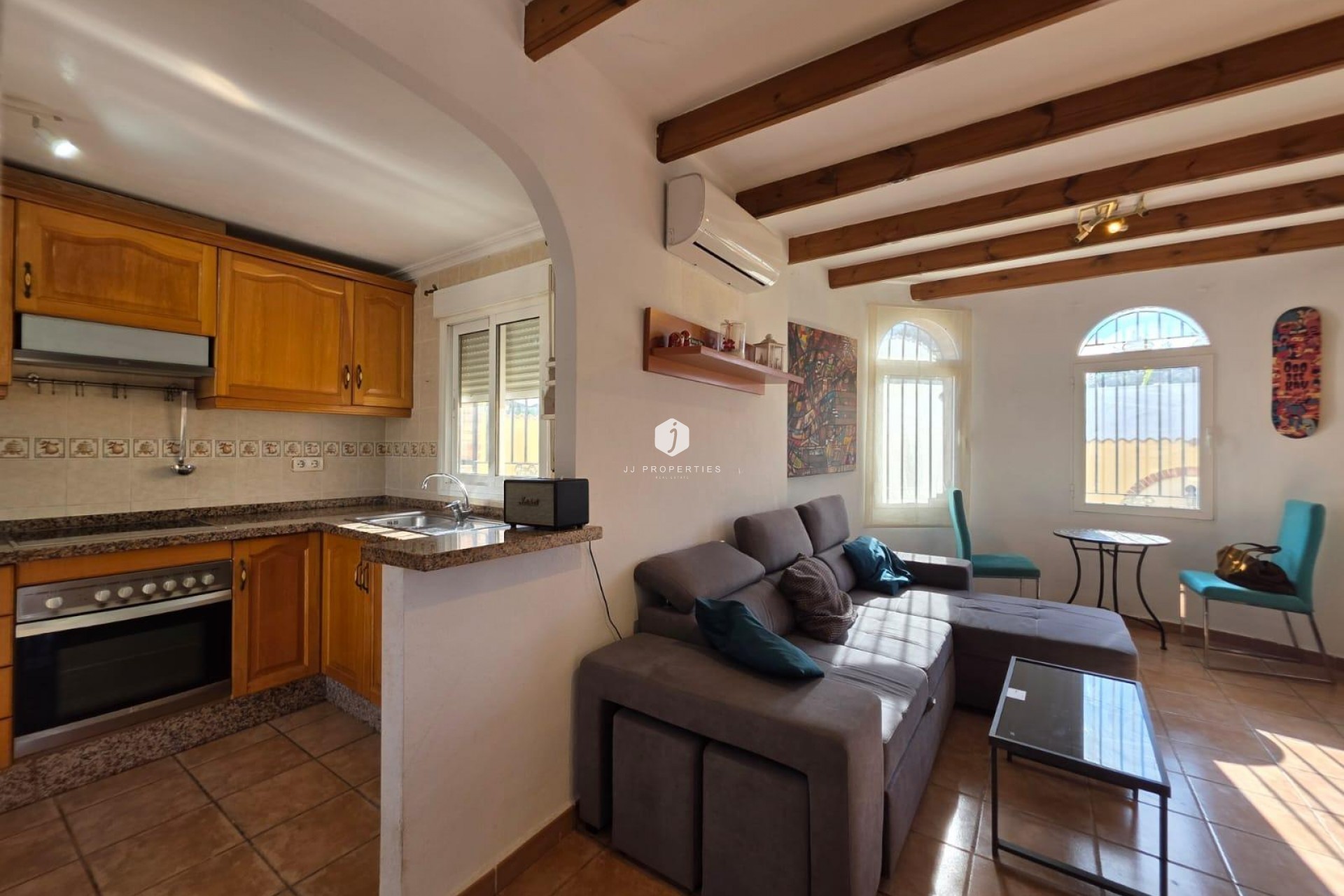 Z drugiej ręki - Villa -
Orihuela Costa - Villamartín-las Filipinas