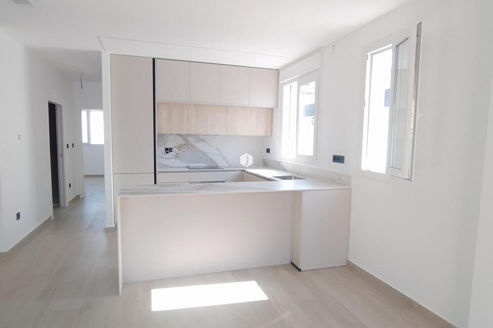 Z drugiej ręki - Villa Penthouse -
Torrevieja - aguas nuevas