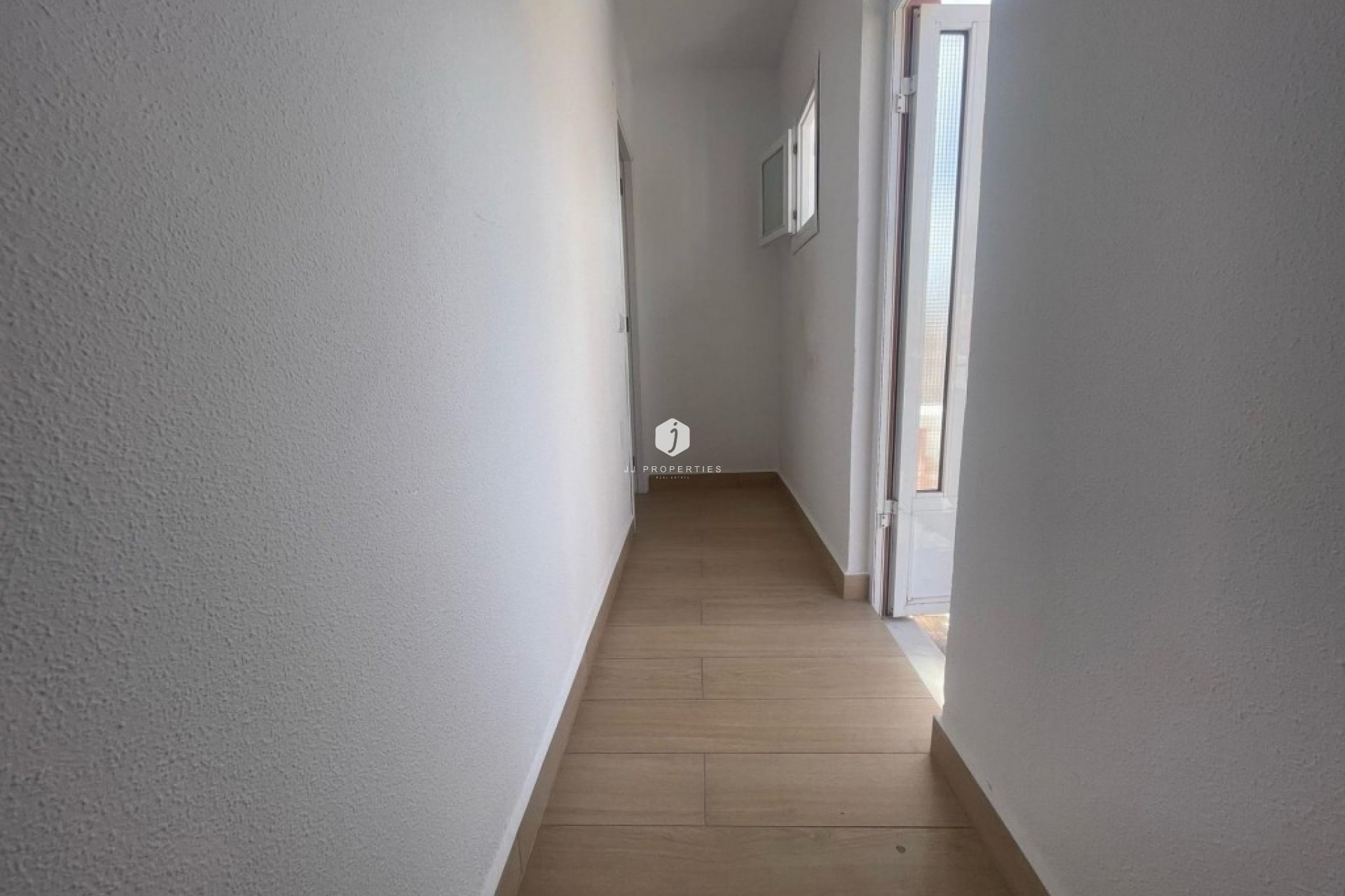 Z drugiej ręki - Villa -
Playa Flamenca - Costa Blanca