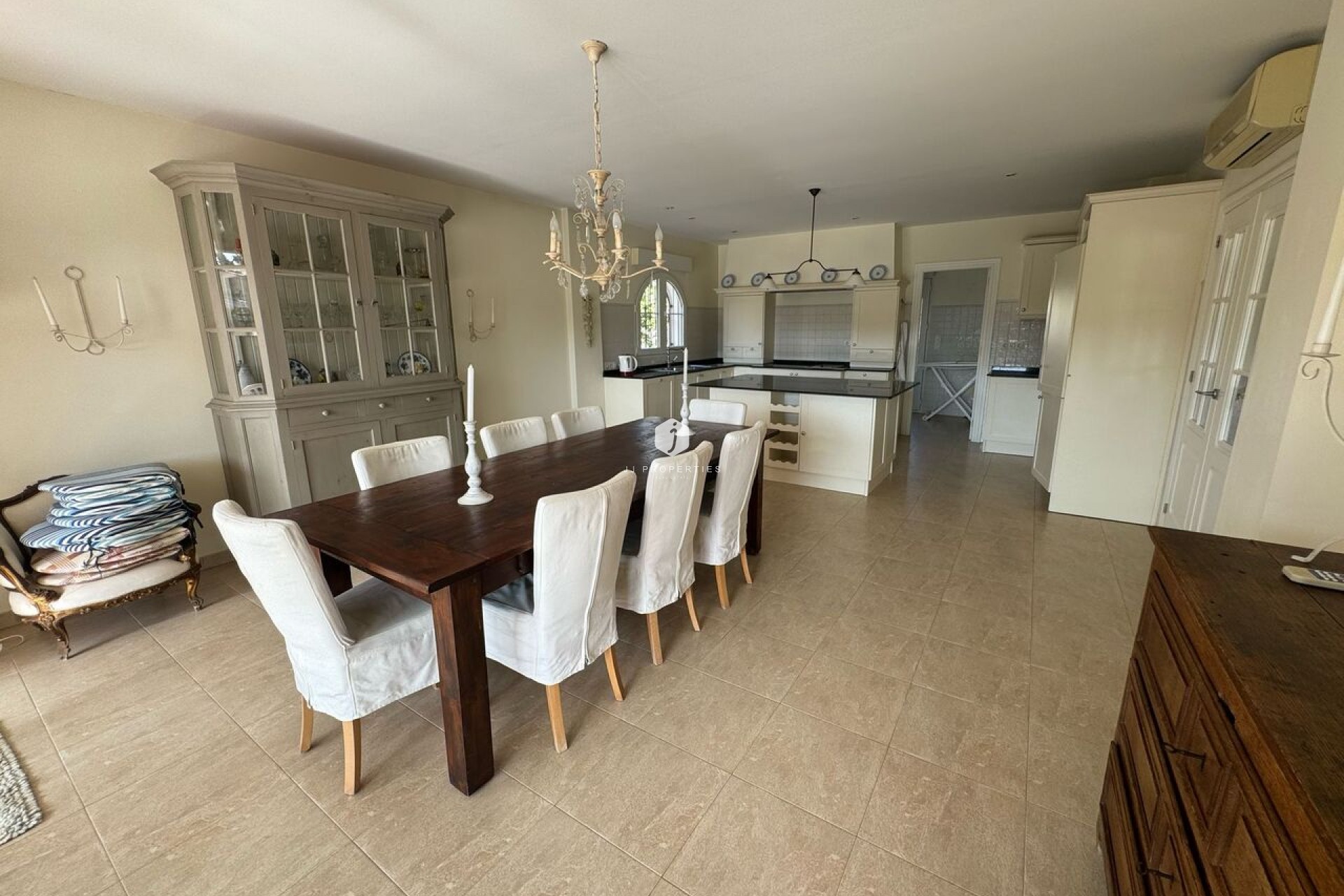 Z drugiej ręki - Villa -
Playa Flamenca - Costa Blanca