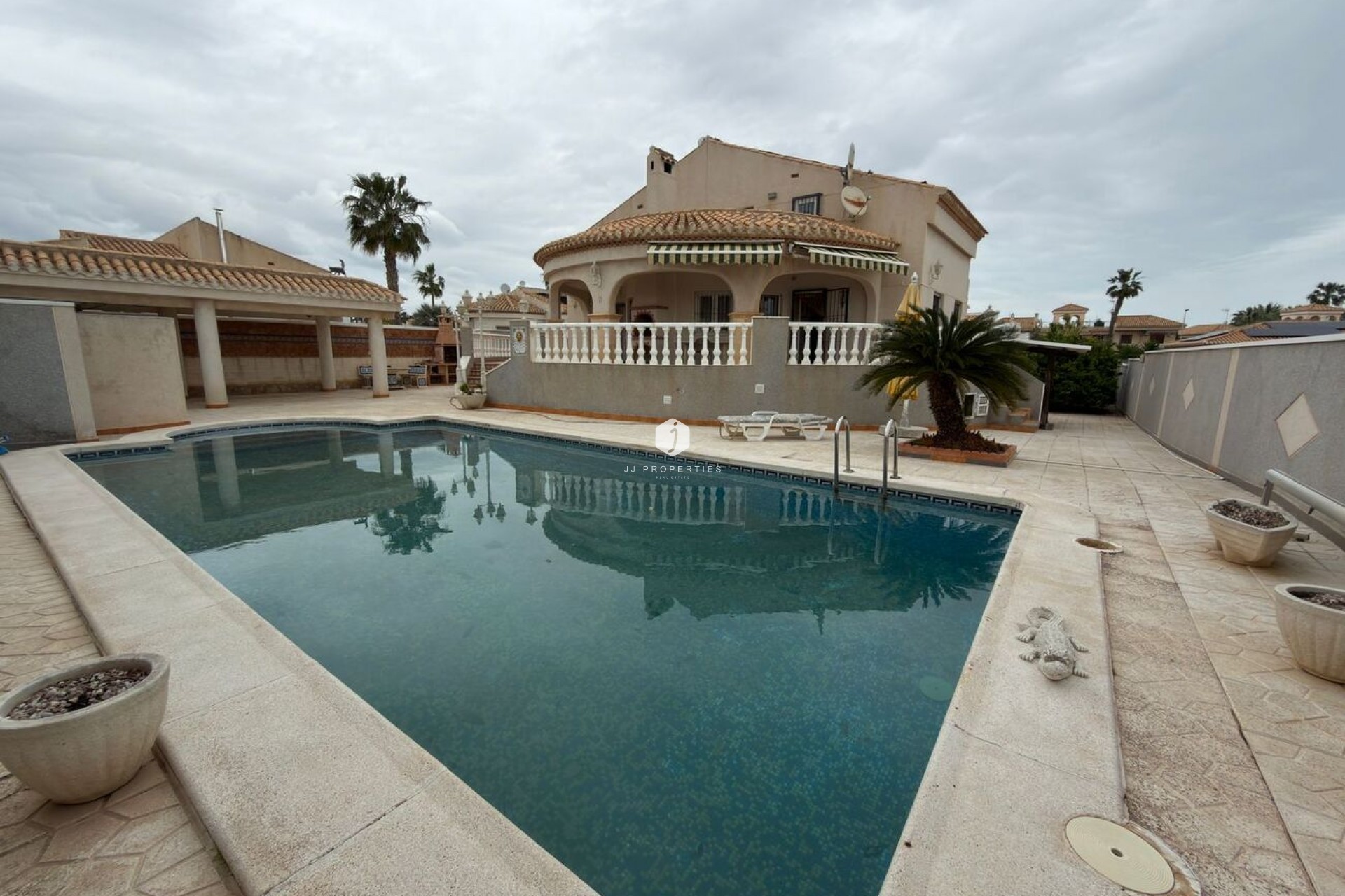 Z drugiej ręki - Villa -
Playa Flamenca - Costa Blanca