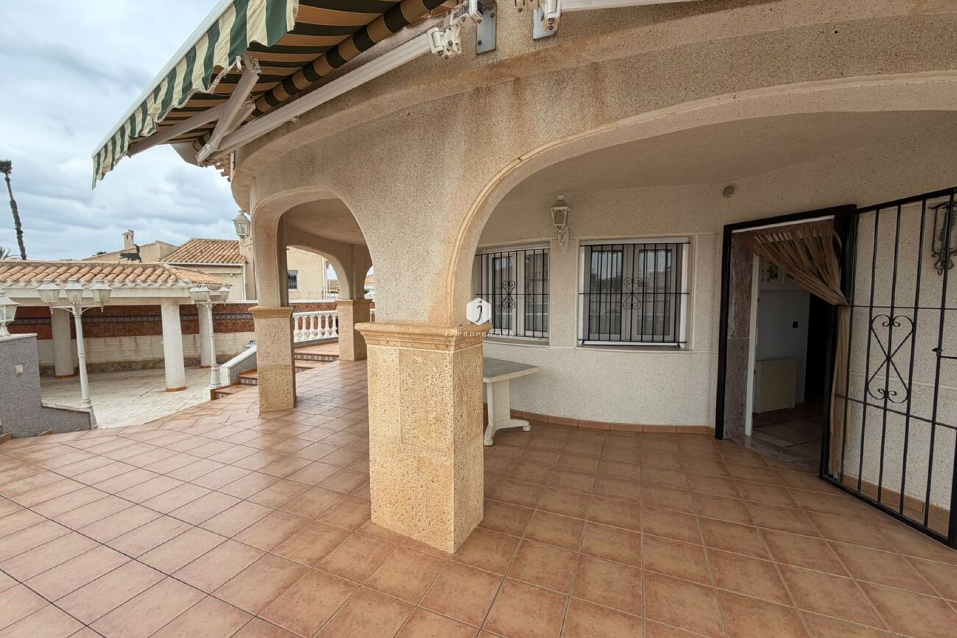 Z drugiej ręki - Villa -
Playa Flamenca - Costa Blanca
