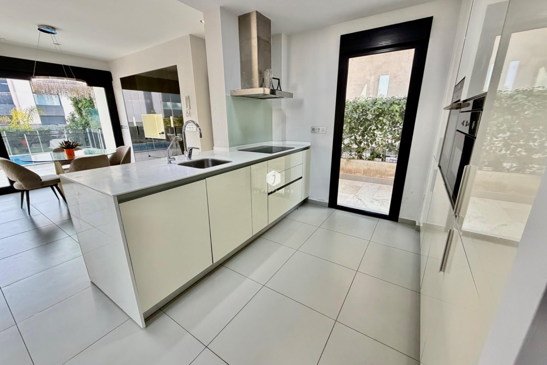 Z drugiej ręki - Villa -
Rojales - Cuidad Quesada