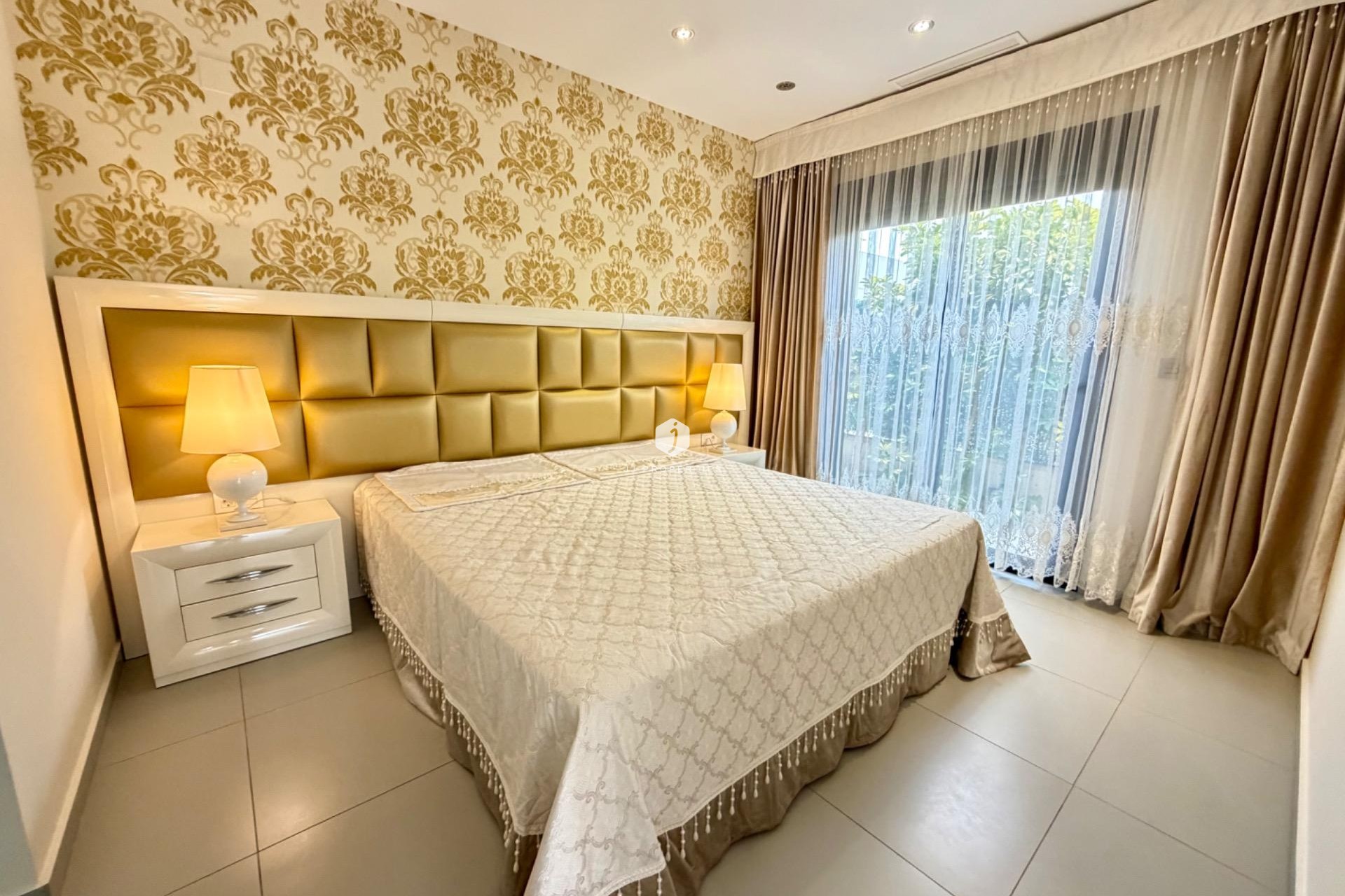 Z drugiej ręki - Villa -
Rojales - Cuidad Quesada