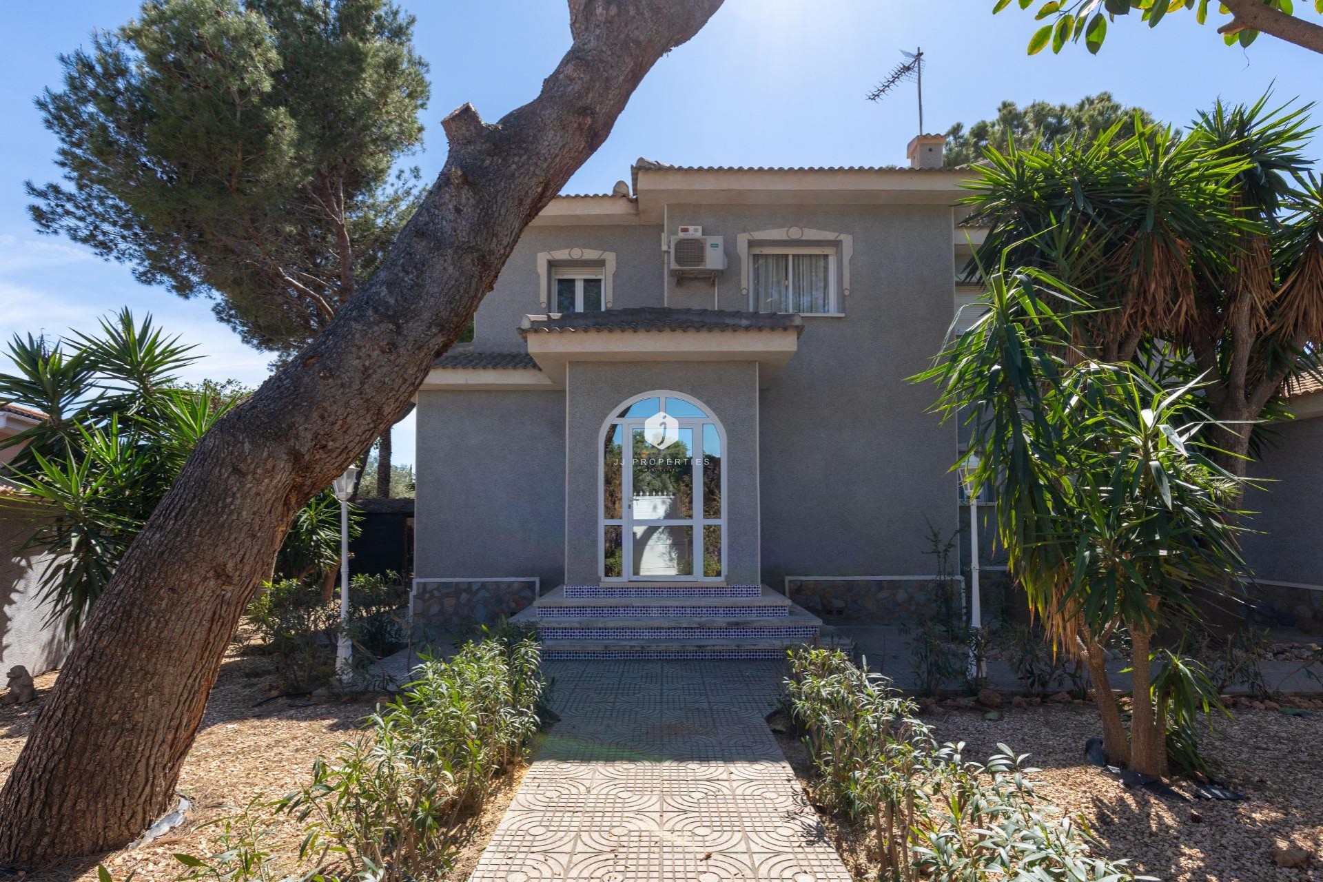 Z drugiej ręki - Villa -
Rojales - Pueblo Bravo