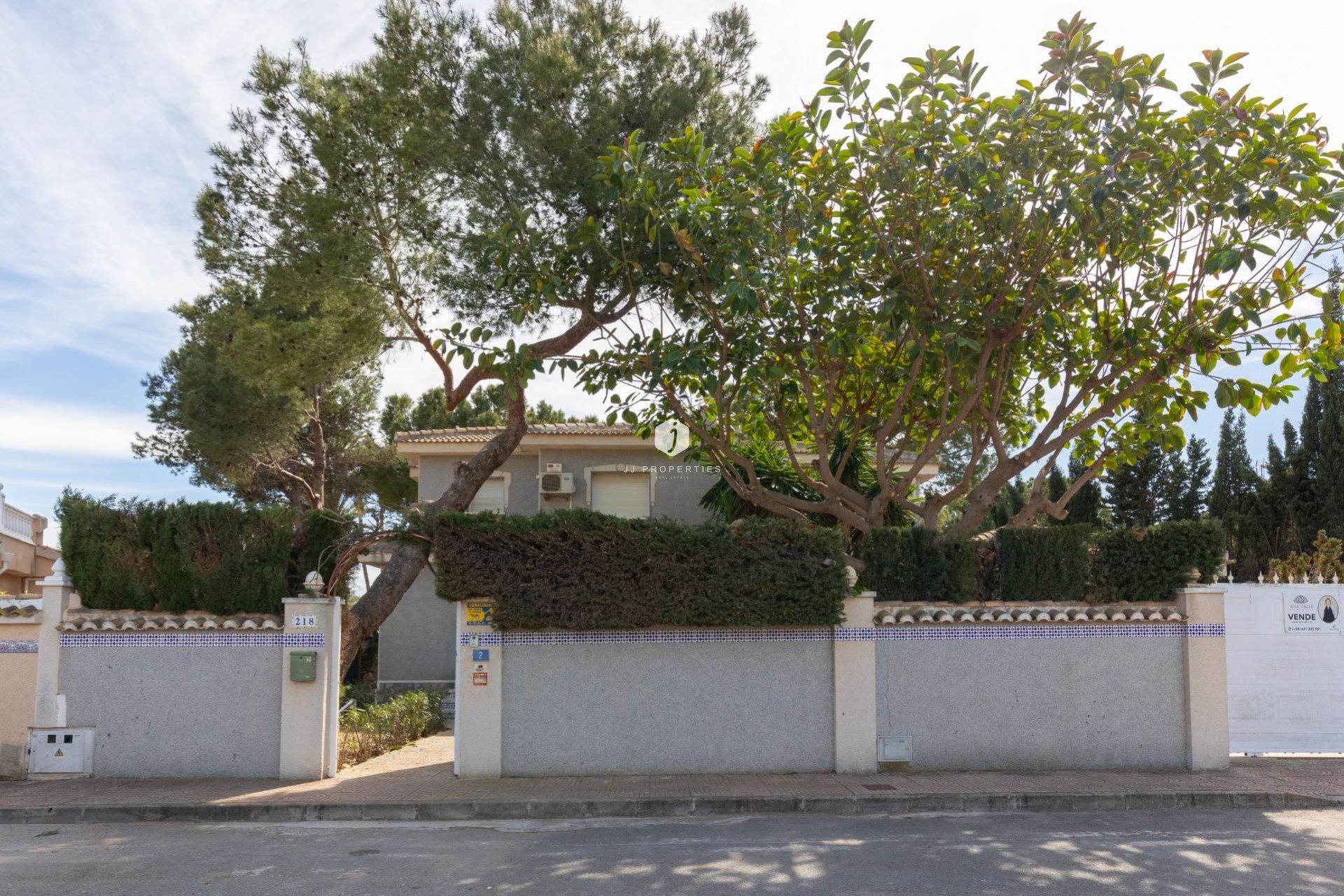 Z drugiej ręki - Villa -
Rojales - Pueblo Bravo