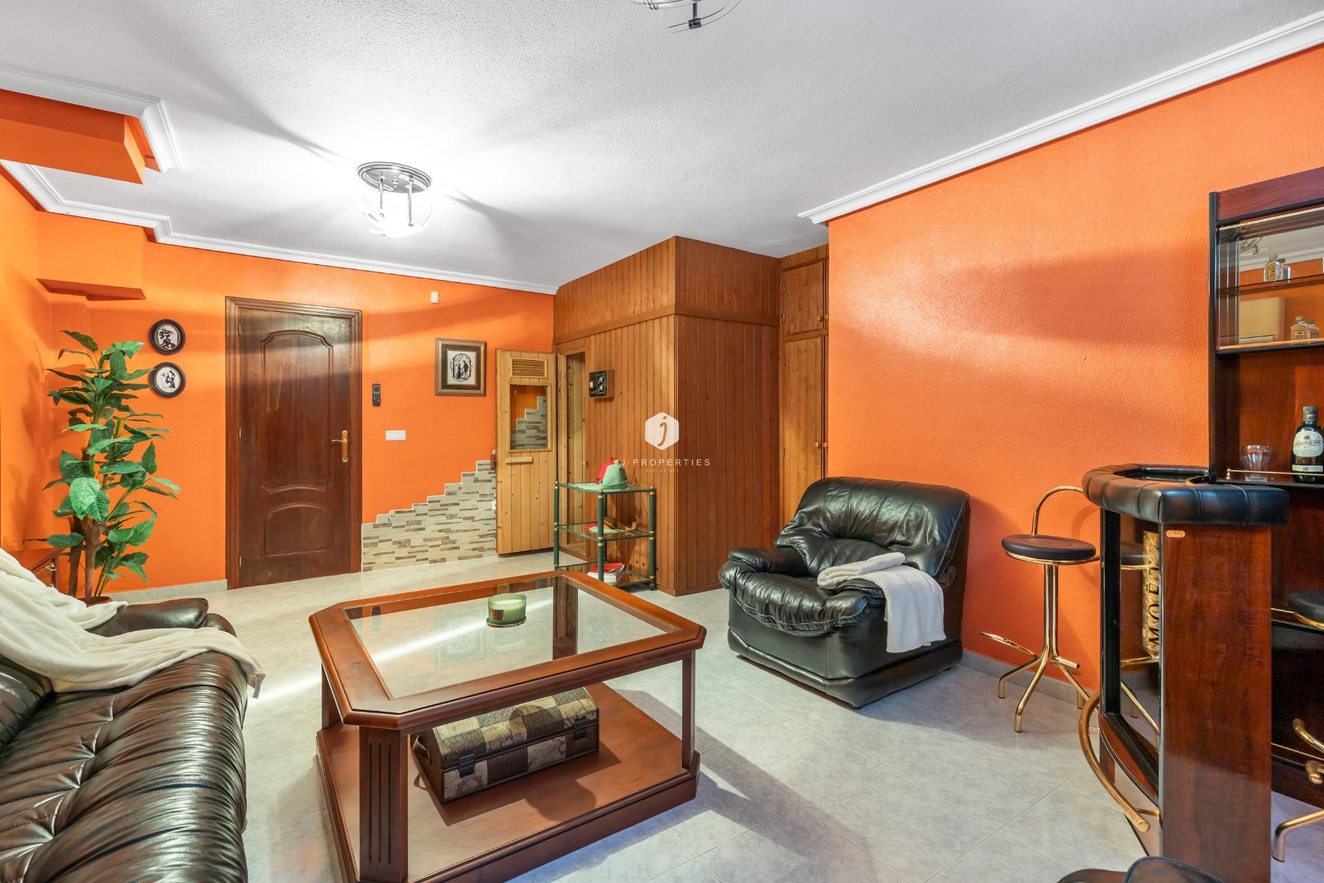Z drugiej ręki - Villa -
Rojales - Pueblo Bravo