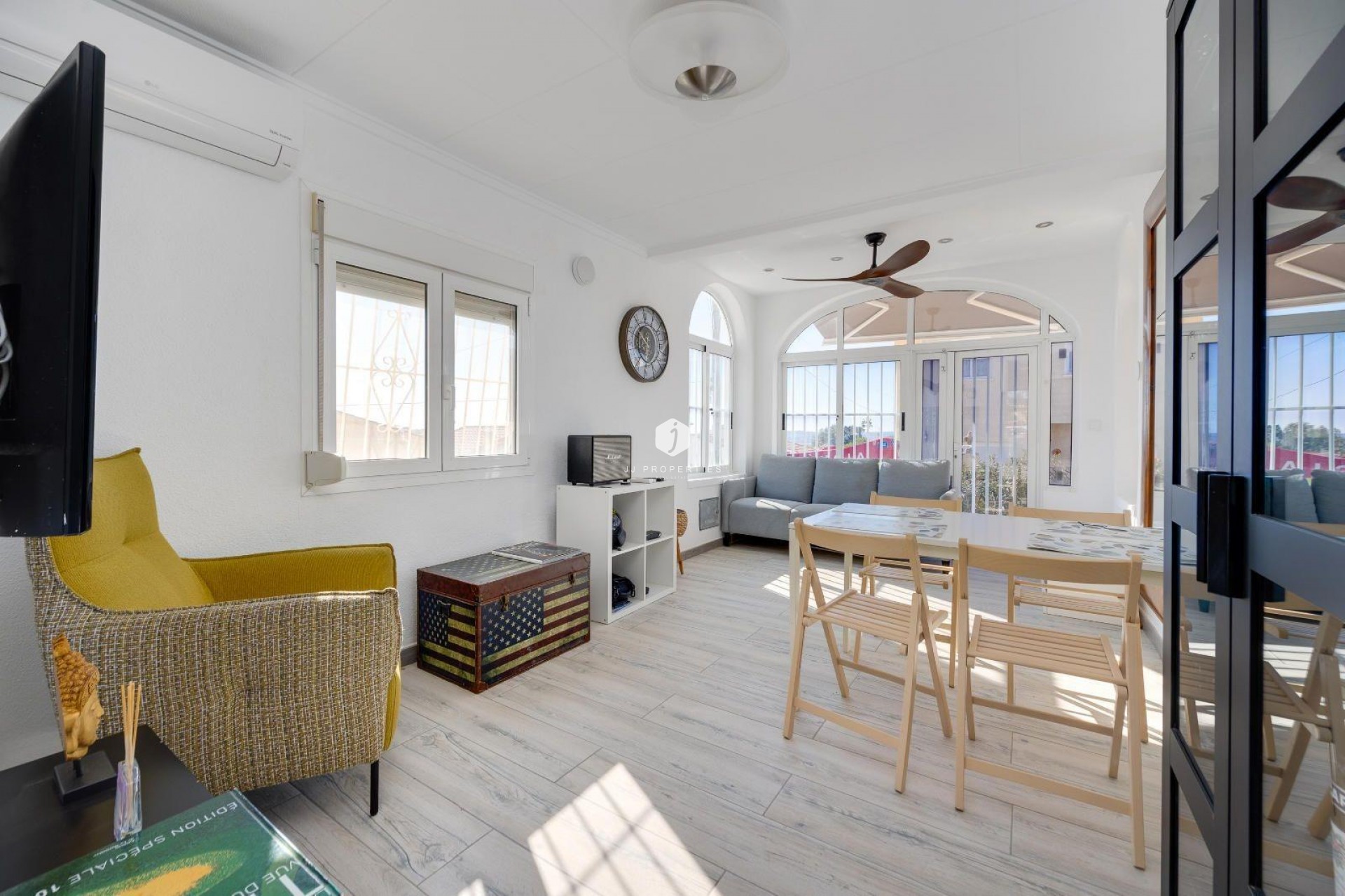 Z drugiej ręki - Villa -
San Fulgencio - La Marina