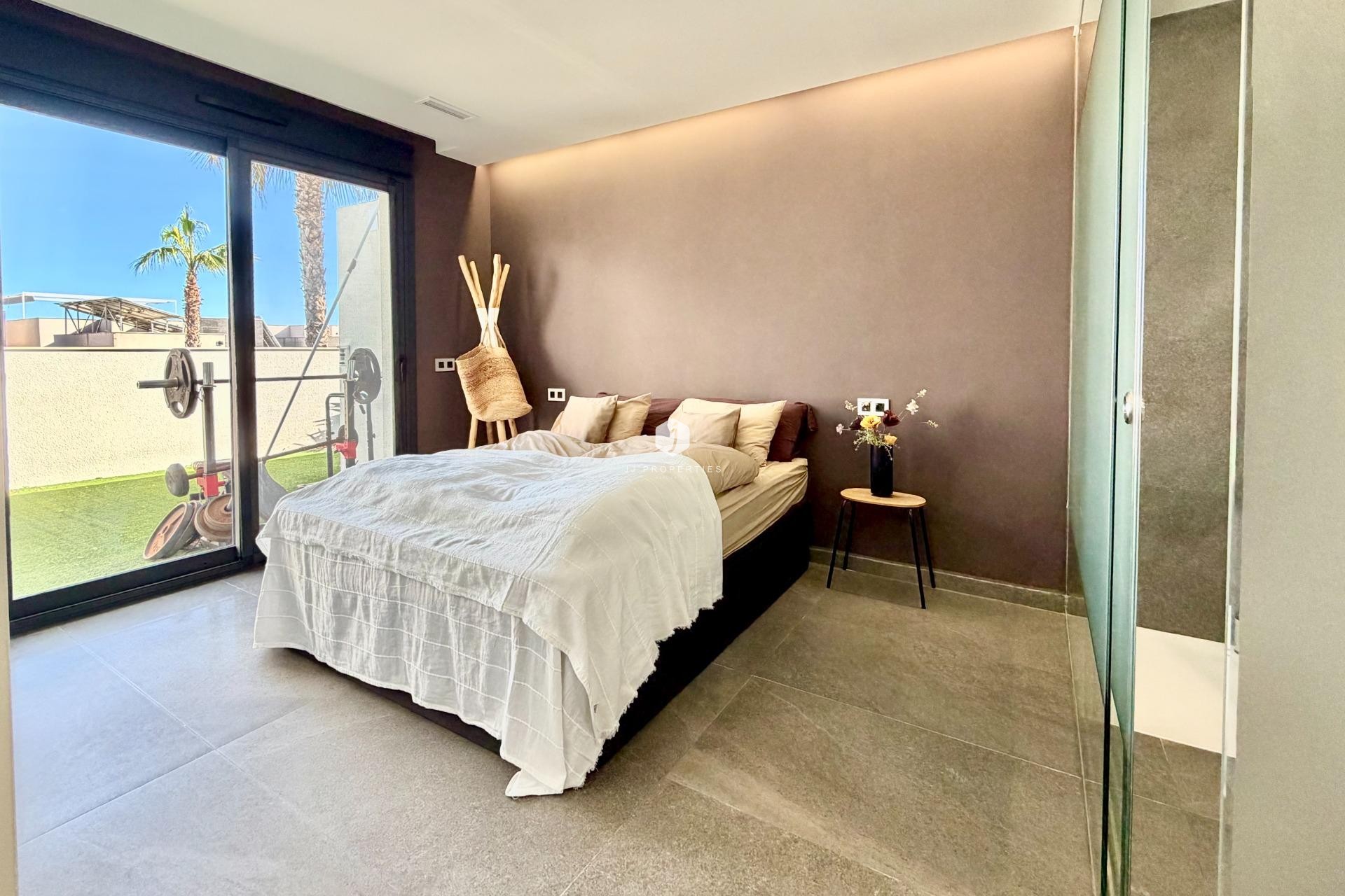 Z drugiej ręki - Villa -
San Miguel de Salinas - Bellavista