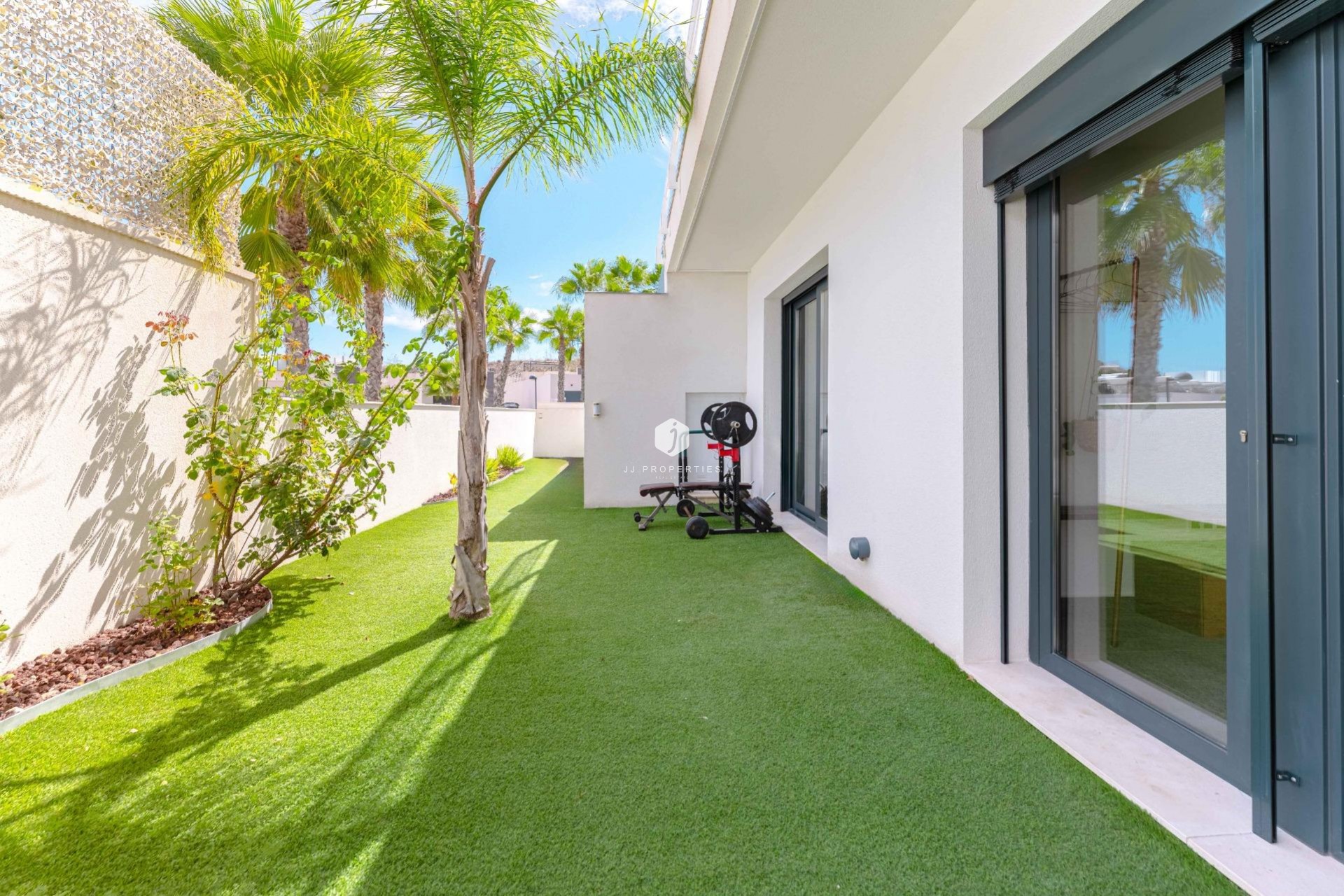 Z drugiej ręki - Villa -
San Miguel de Salinas - Bellavista