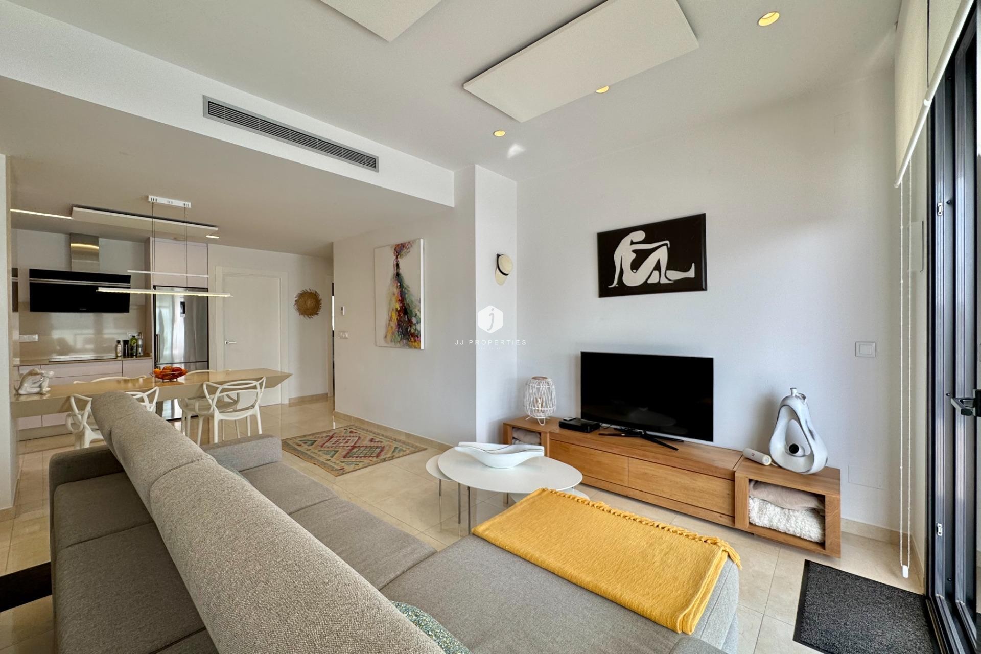 Z drugiej ręki - Villa -
San Miguel de Salinas - Bellavista