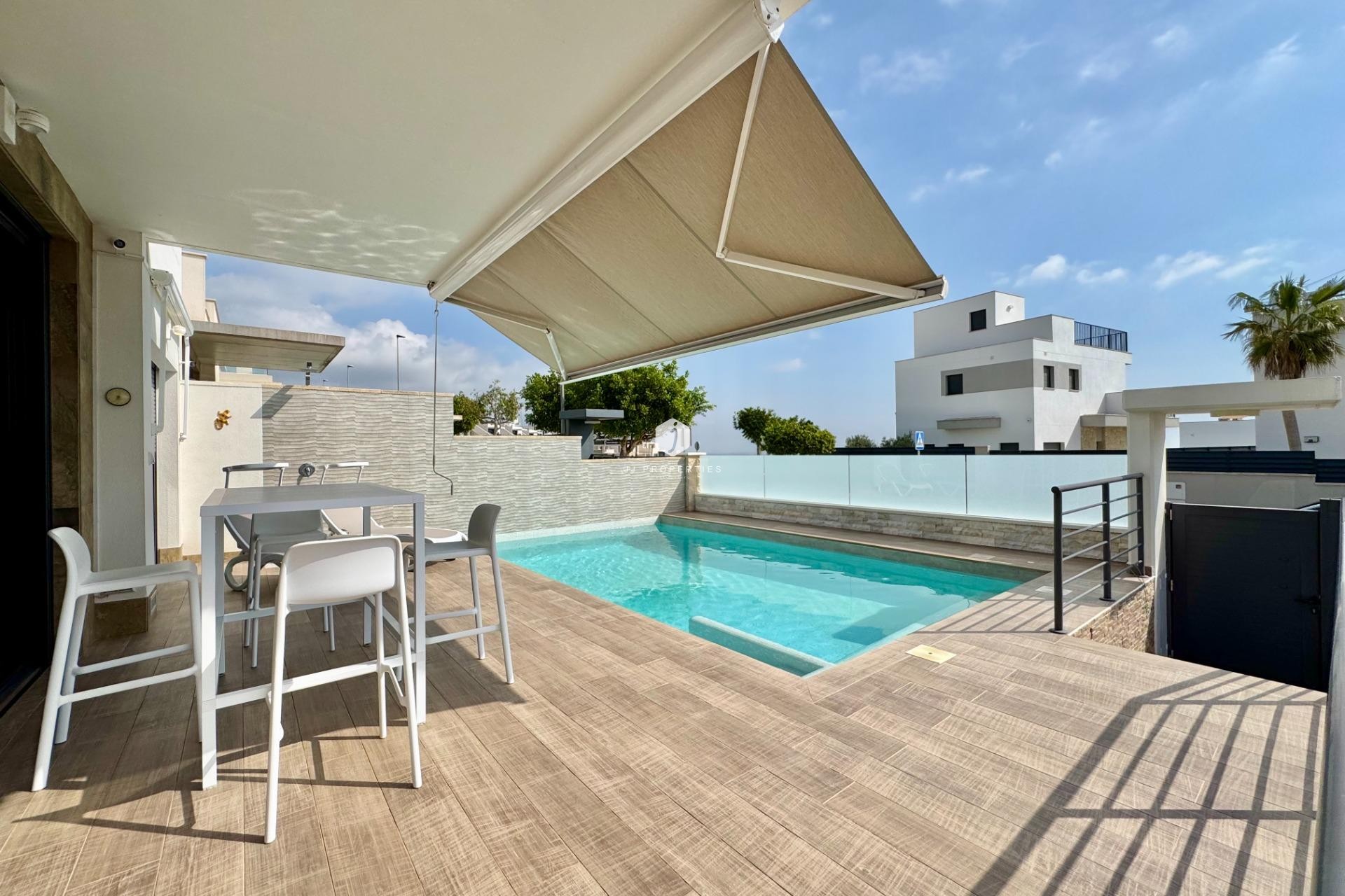 Z drugiej ręki - Villa -
San Miguel de Salinas - Bellavista