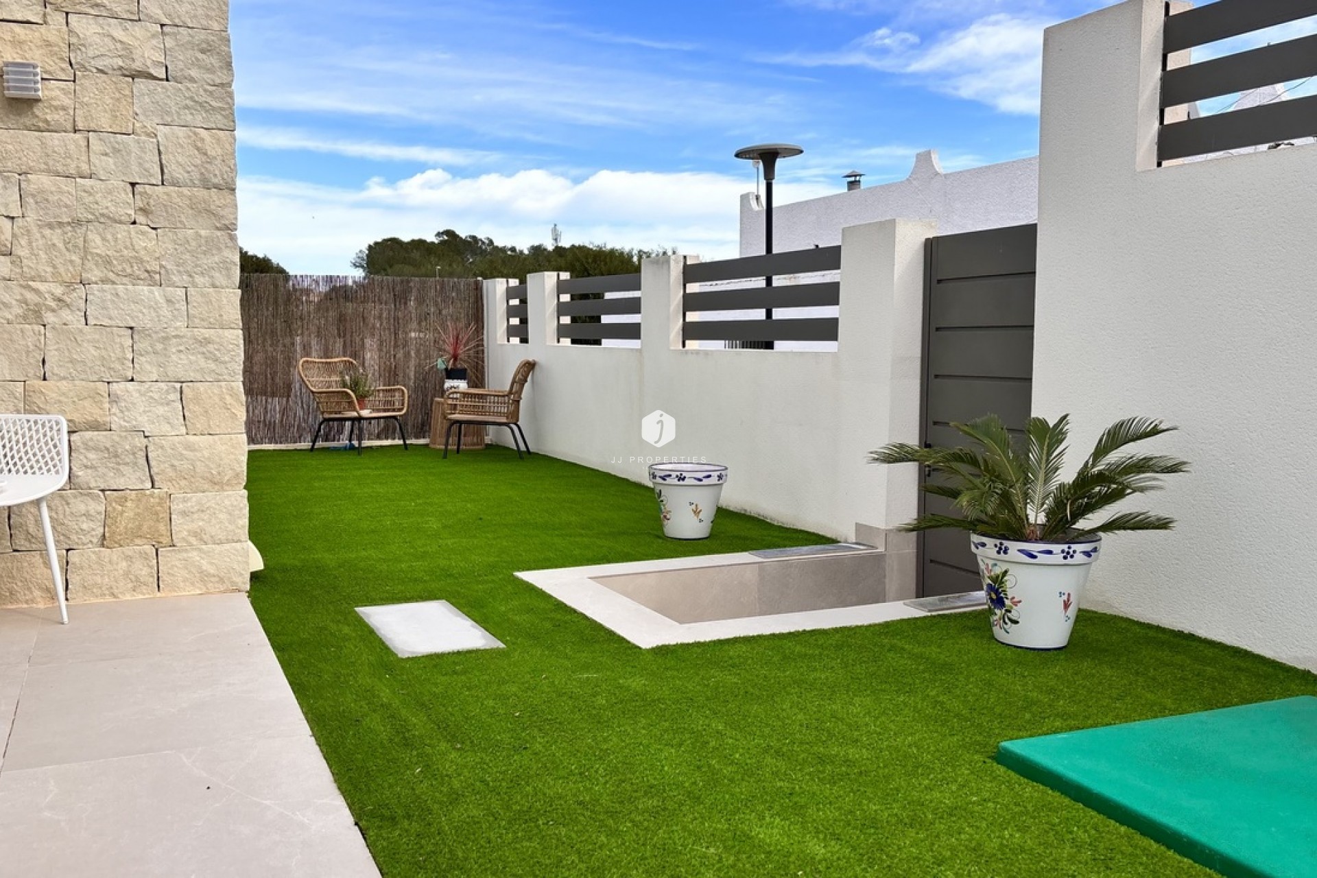 Z drugiej ręki - Villa -
San Miguel de Salinas - Costa Blanca