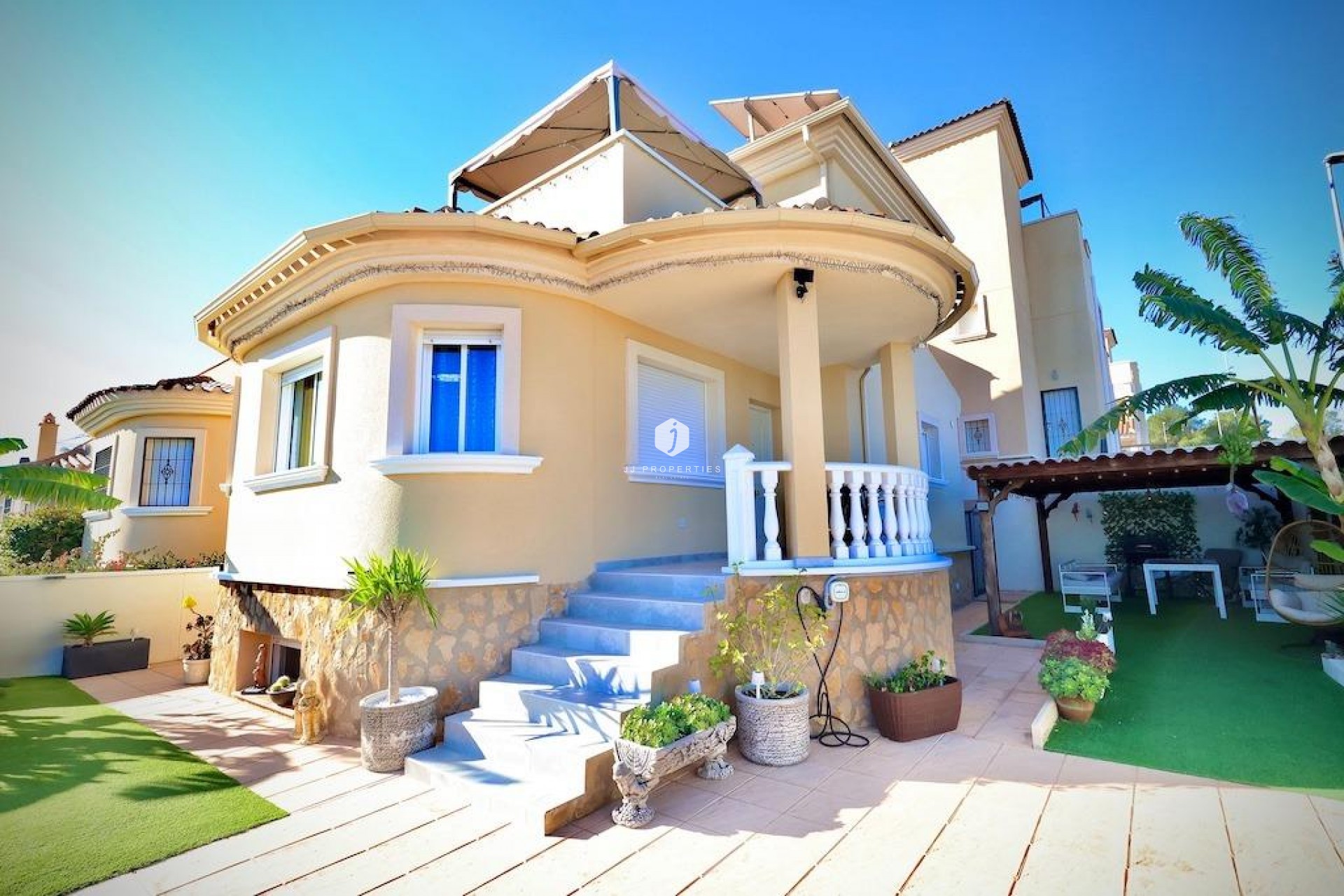 Z drugiej ręki - Villa -
San Miguel de Salinas - Inland