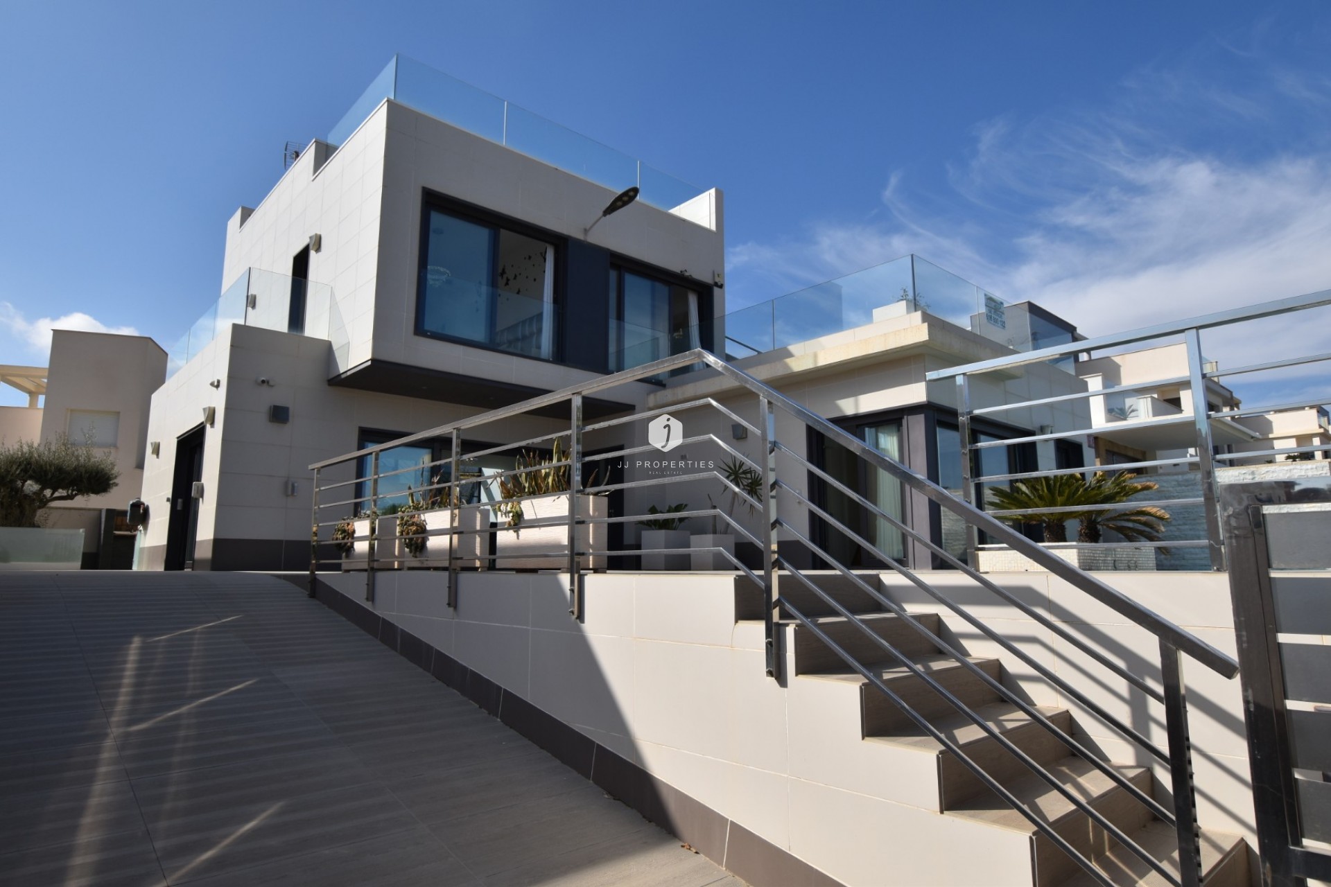 Z drugiej ręki - Villa -
San Miguel de Salinas - Inland