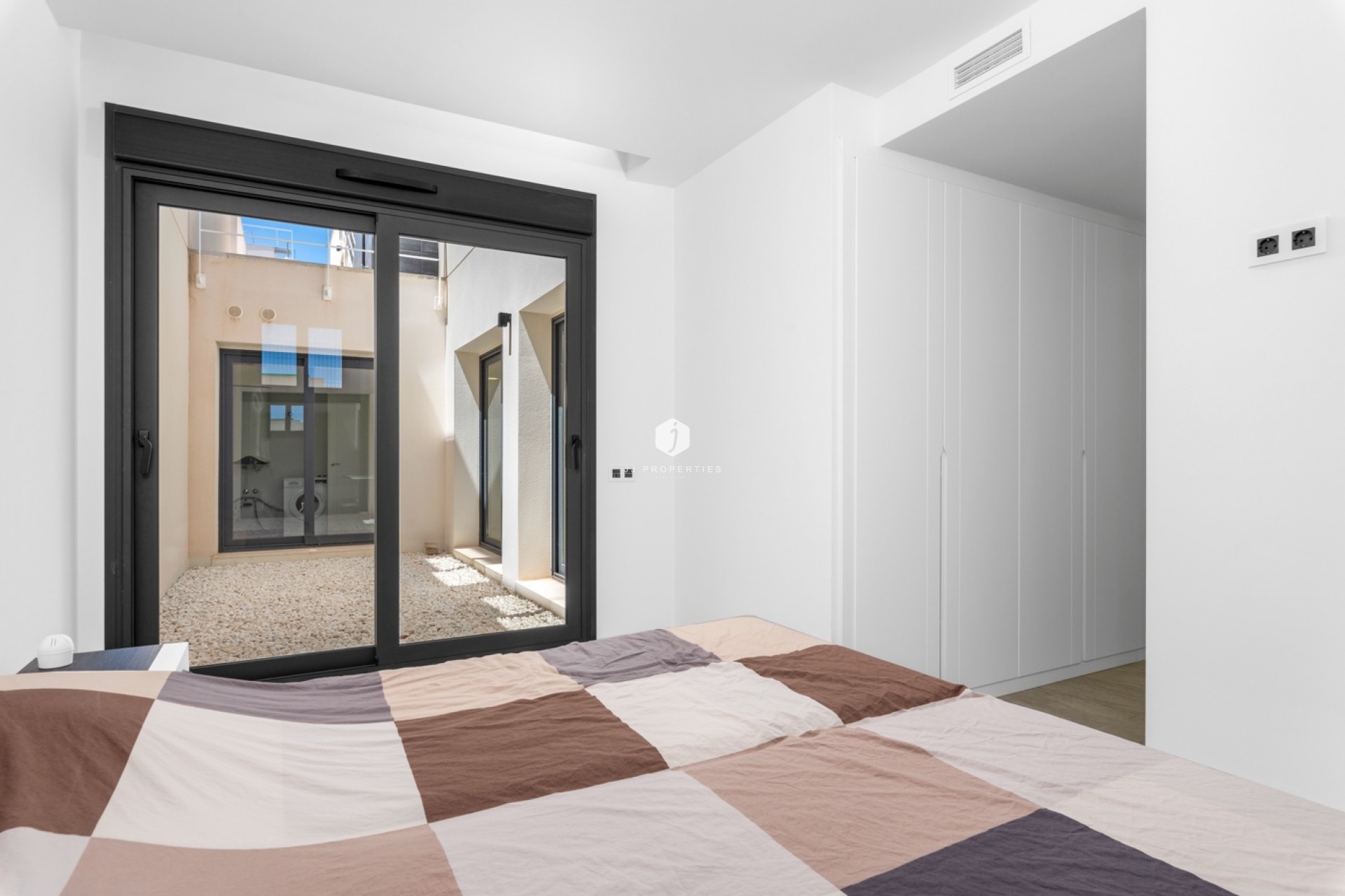 Z drugiej ręki - Villa -
San Miguel de Salinas - Inland