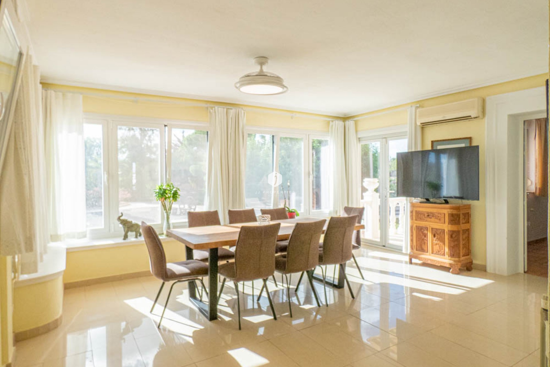 Z drugiej ręki - Villa -
San Miguel de Salinas - Inland