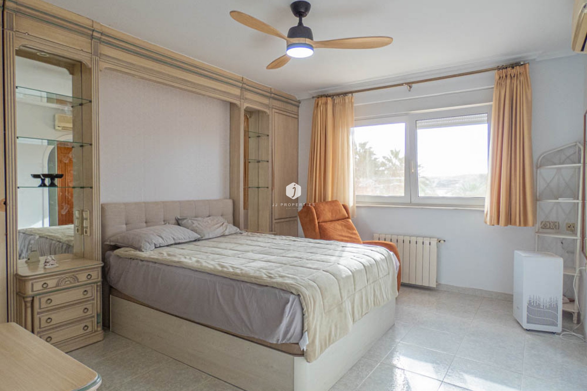 Z drugiej ręki - Villa -
San Miguel de Salinas - Inland