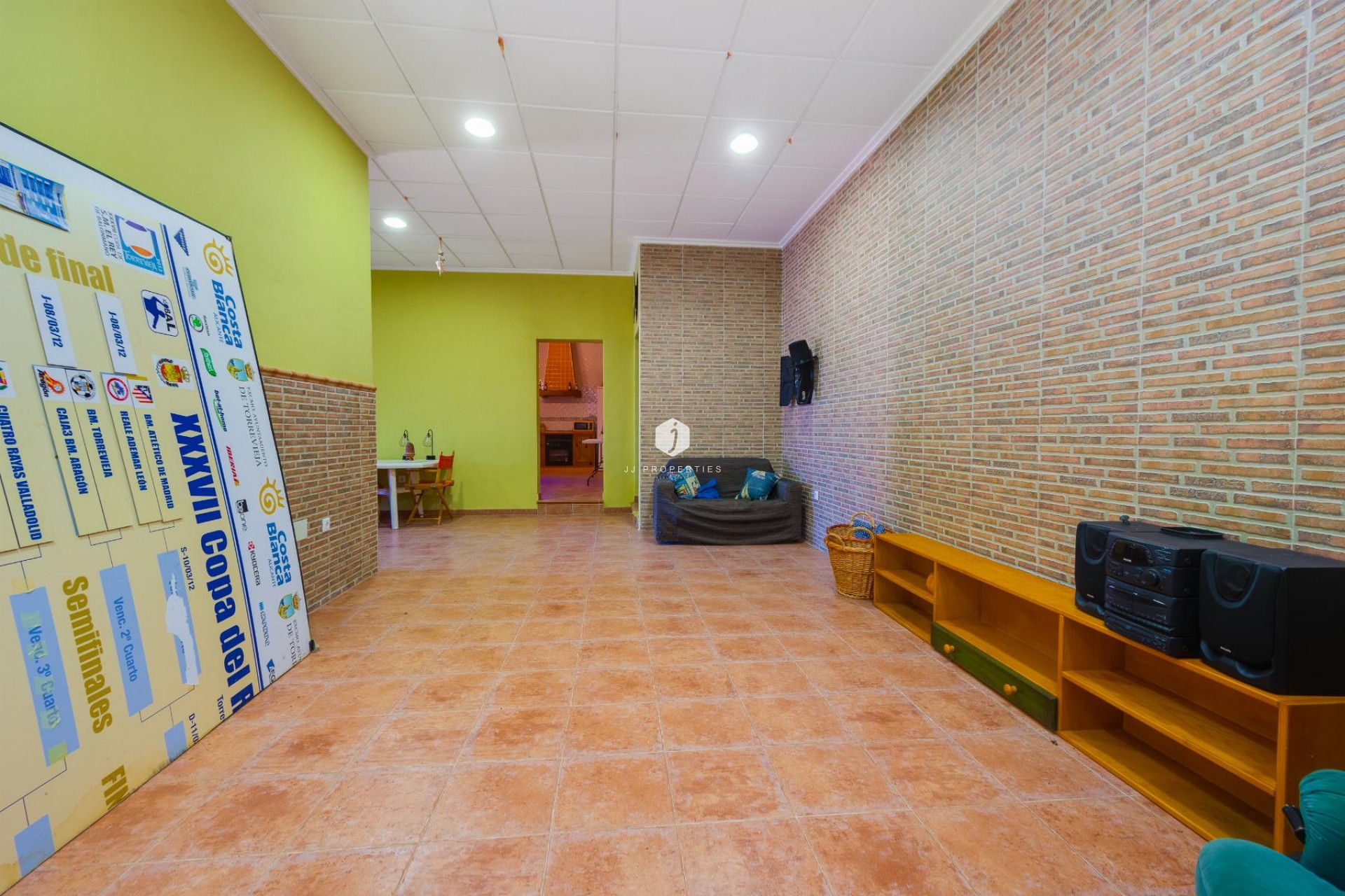 Z drugiej ręki - Villa -
San Miguel de Salinas - Inland