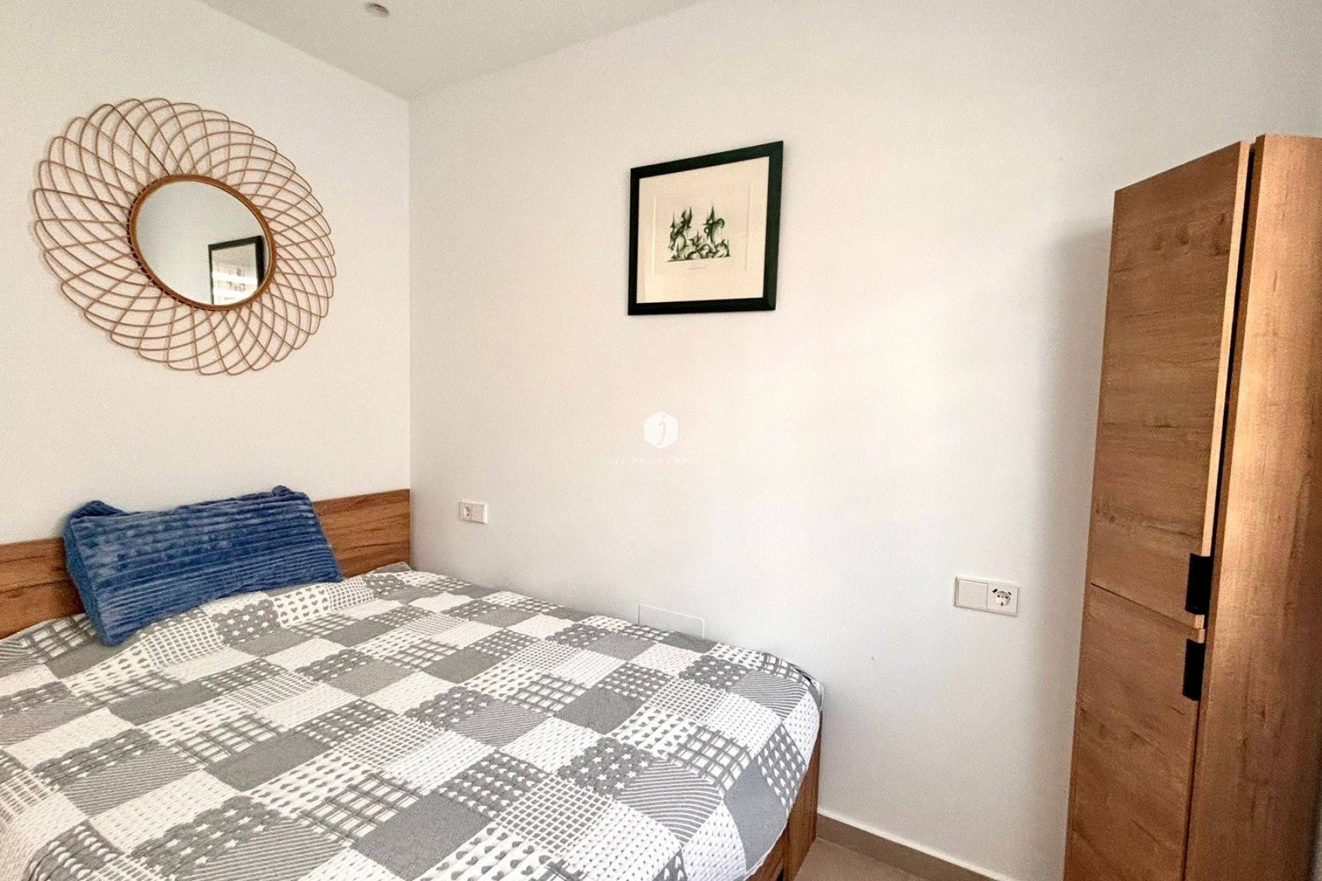 Z drugiej ręki - Villa -
San Miguel de Salinas - Urbanizacion Blue Lagoon