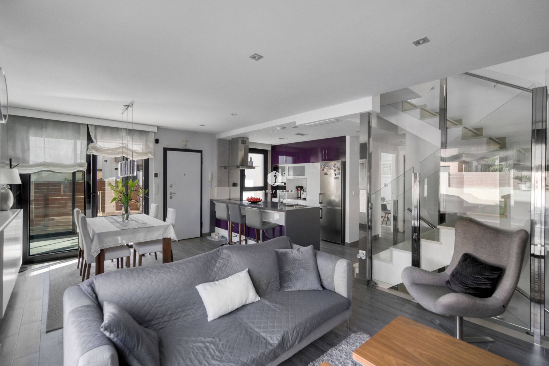 Z drugiej ręki - Villa -
Torrevieja - Aguas Nuevas 2