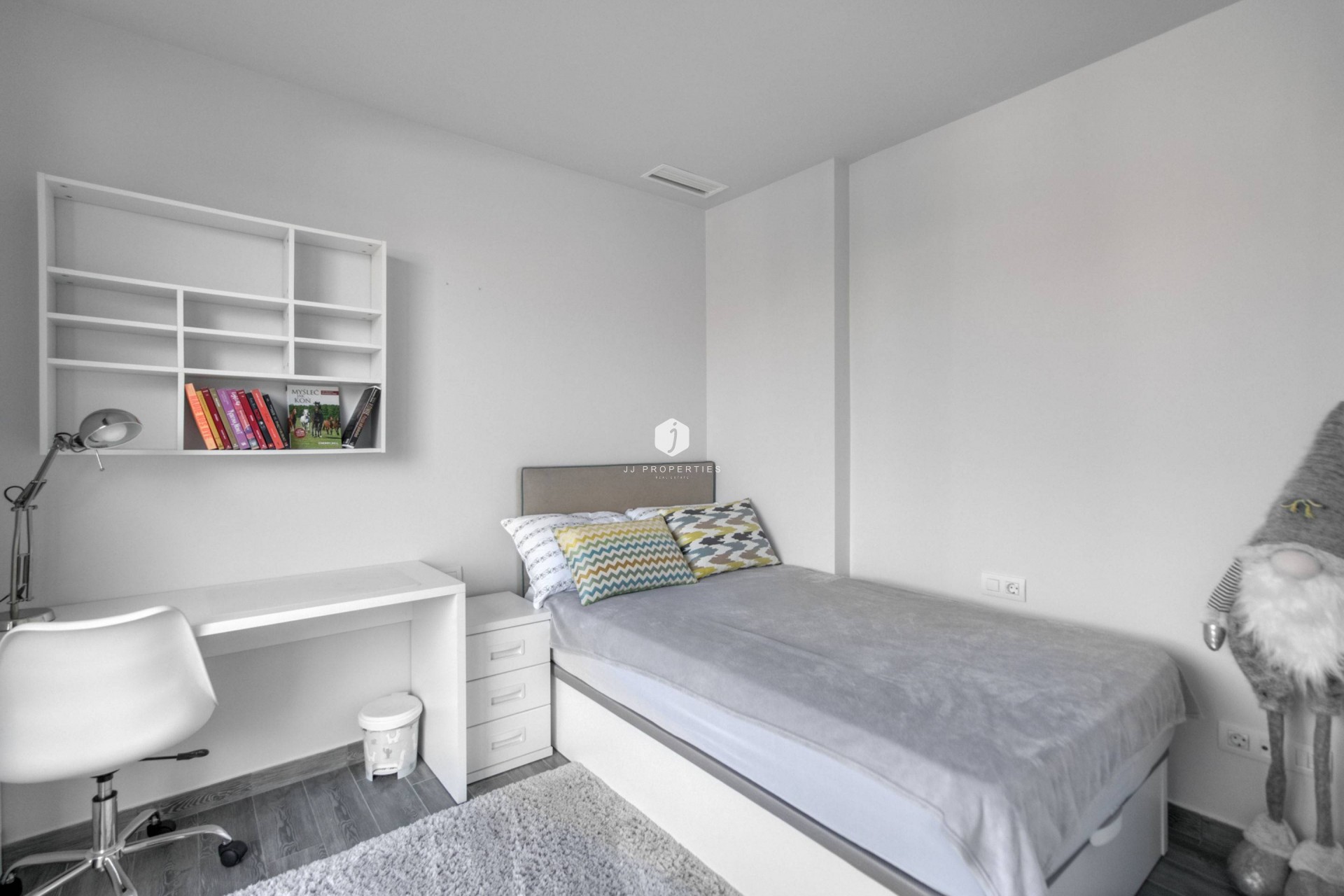 Z drugiej ręki - Villa -
Torrevieja - Aguas Nuevas 2