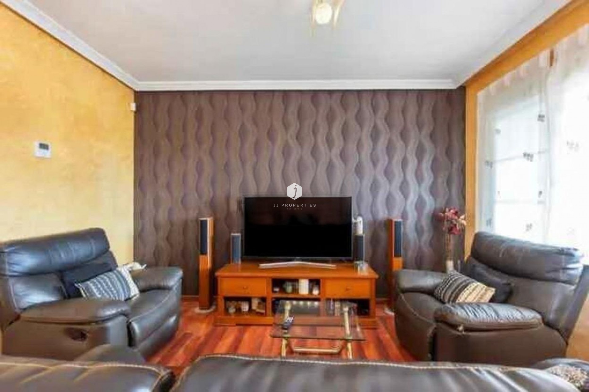 Z drugiej ręki - Villa -
Torrevieja - aguas nuevas