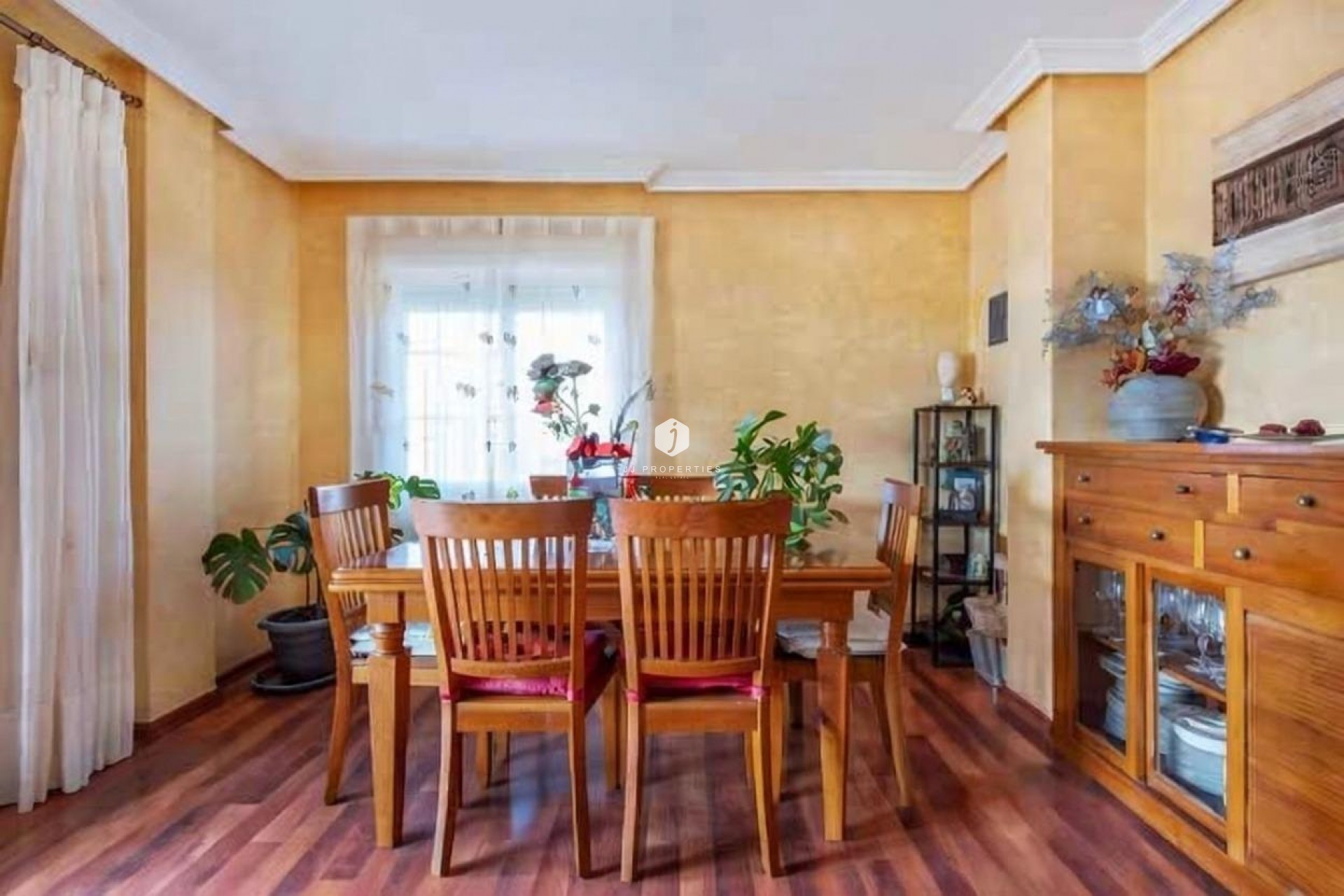 Z drugiej ręki - Villa -
Torrevieja - aguas nuevas